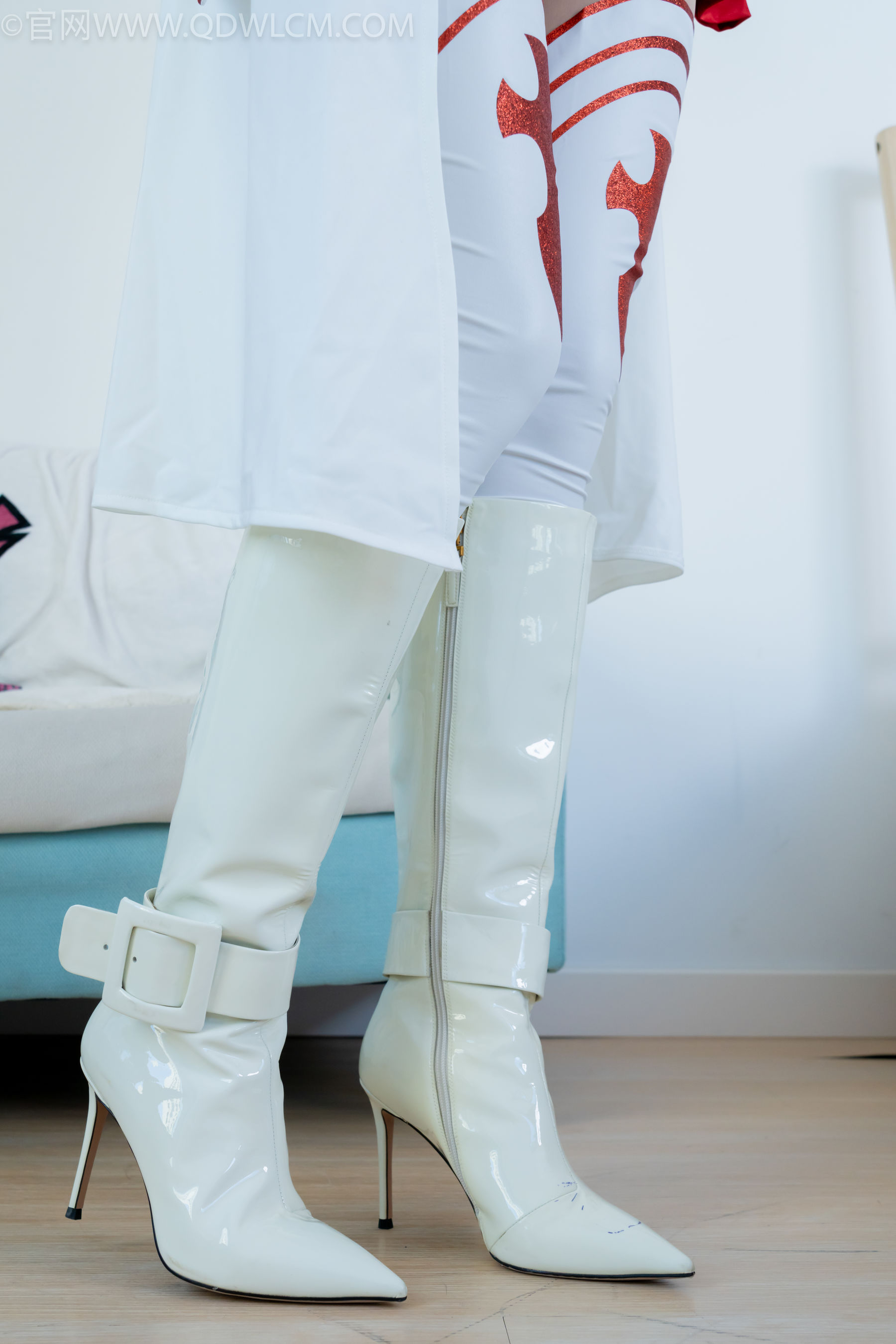 物恋传媒 No.2340 泡泡 - cos亚丝娜、长靴、袜套、薄肉丝/(156P)