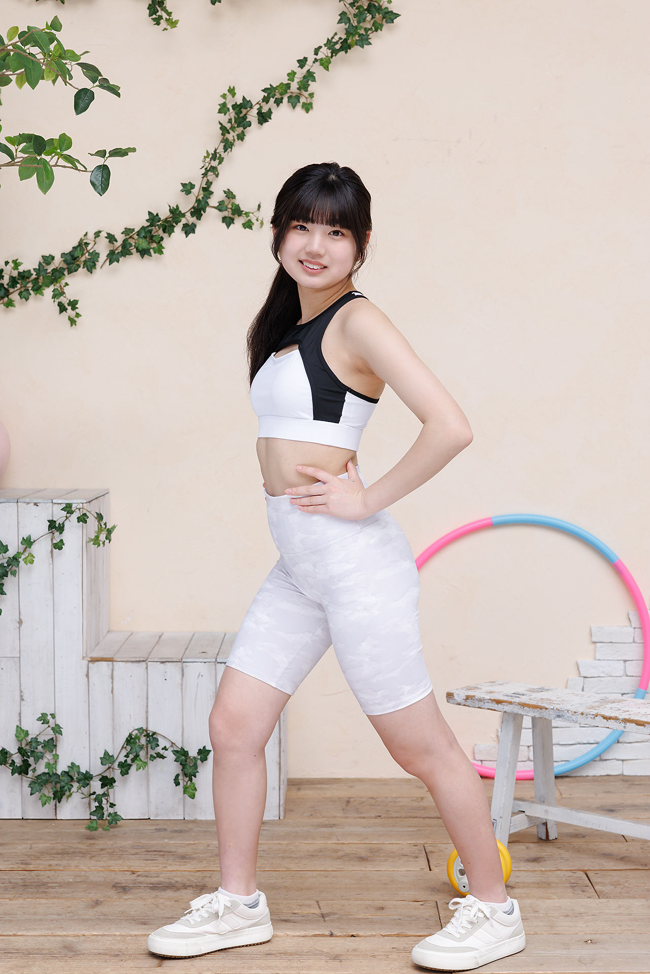 [Minisuka.tv] Haku Fumitsuki 文月珀 - Regular Gallery Set 1.02/(33P)