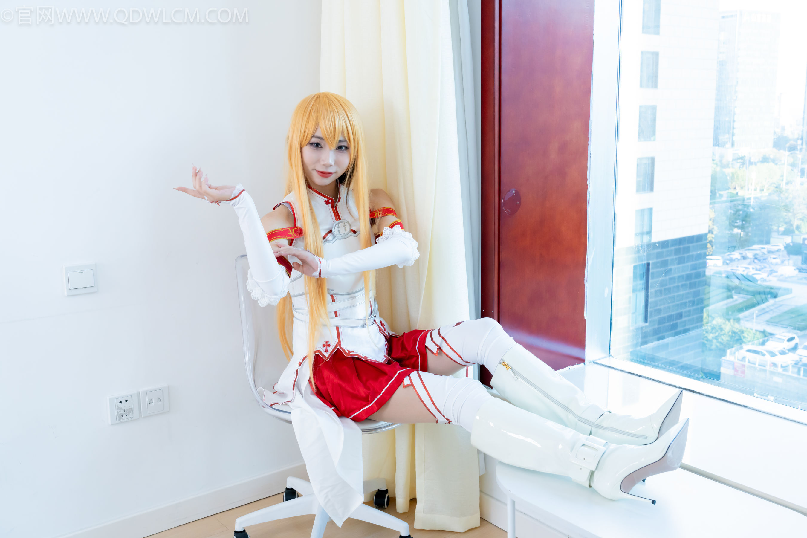 物恋传媒 No.2340 泡泡 - cos亚丝娜、长靴、袜套、薄肉丝/(156P)