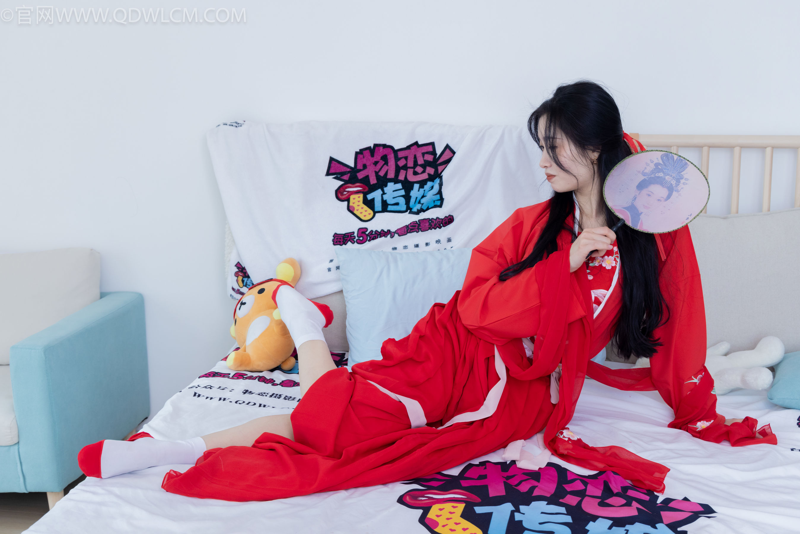 物恋传媒 No.2328 绒绒 - 汉服、布鞋、白棉袜、红色船袜/(174P)