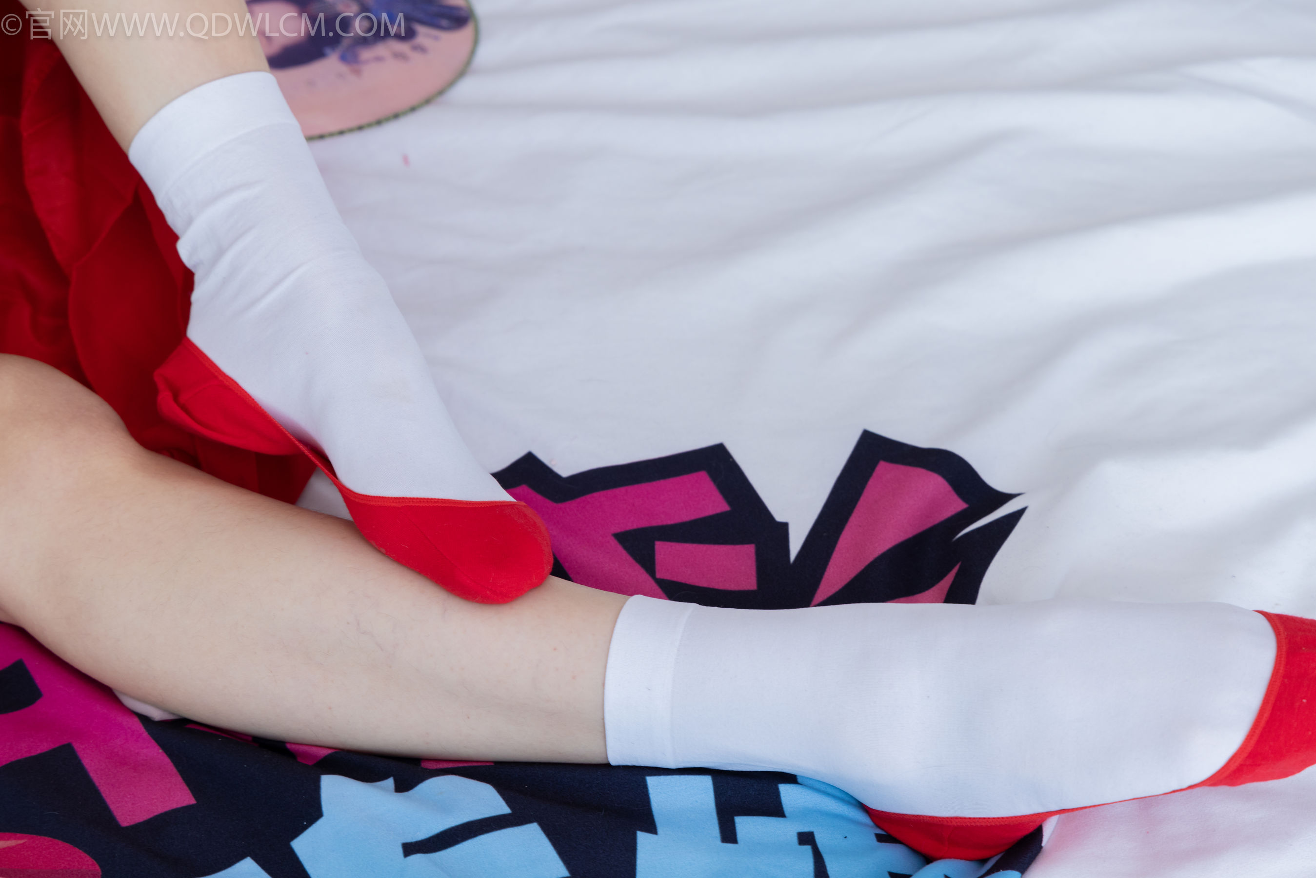 物恋传媒 No.2328 绒绒 - 汉服、布鞋、白棉袜、红色船袜/(174P)