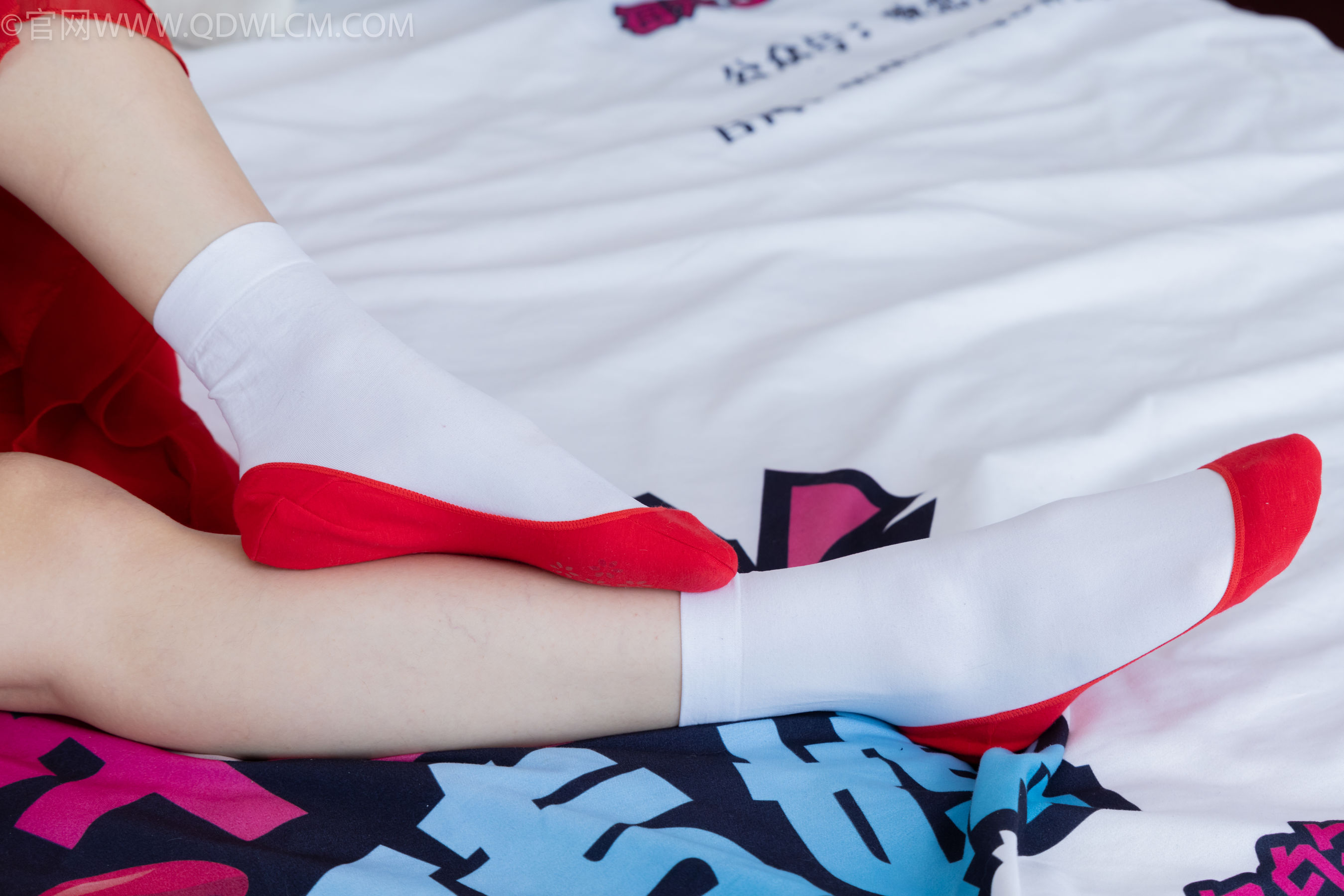 物恋传媒 No.2328 绒绒 - 汉服、布鞋、白棉袜、红色船袜/(174P)