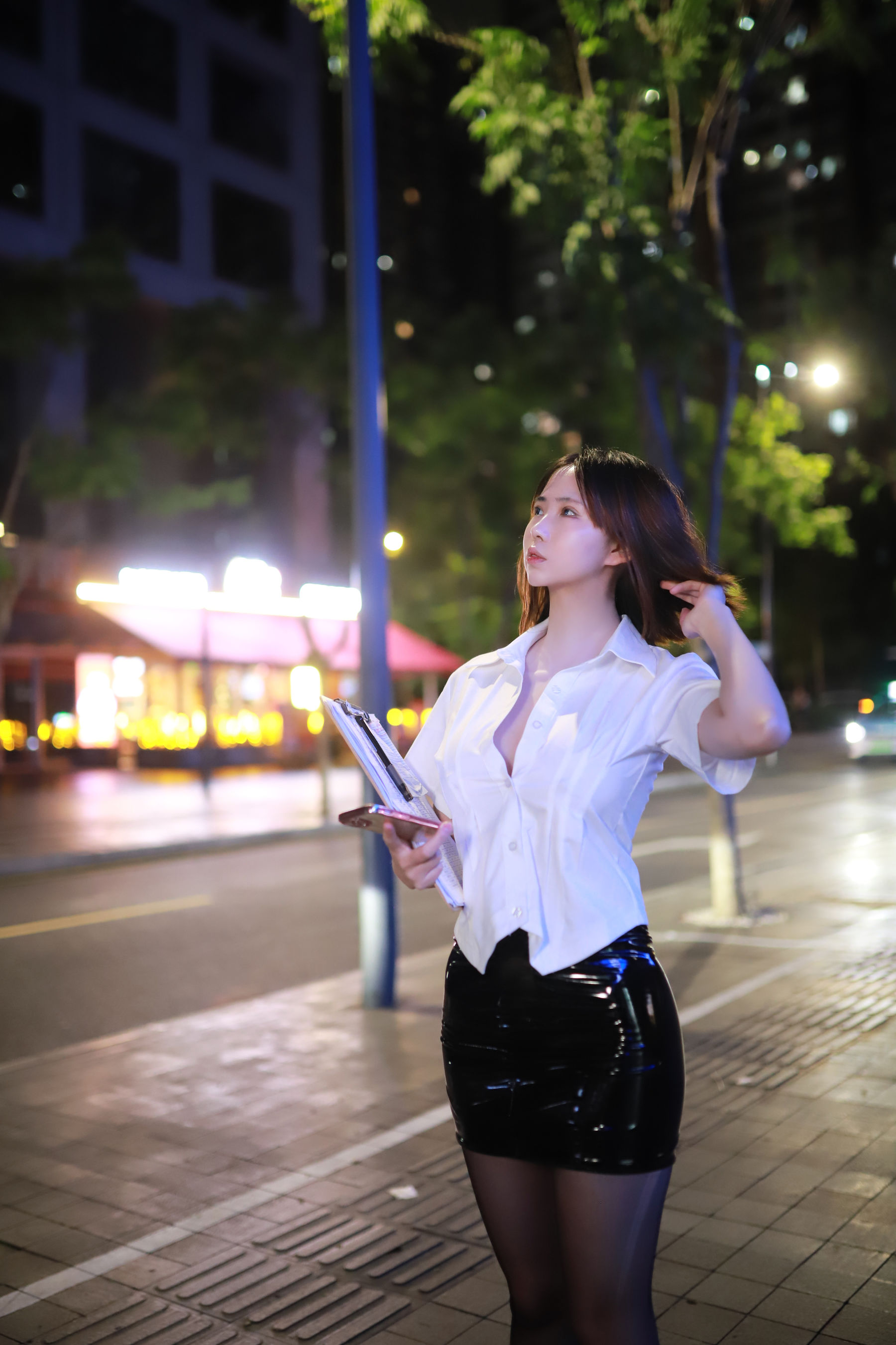 上杉绘梨落 - 被人跟踪/(101P)