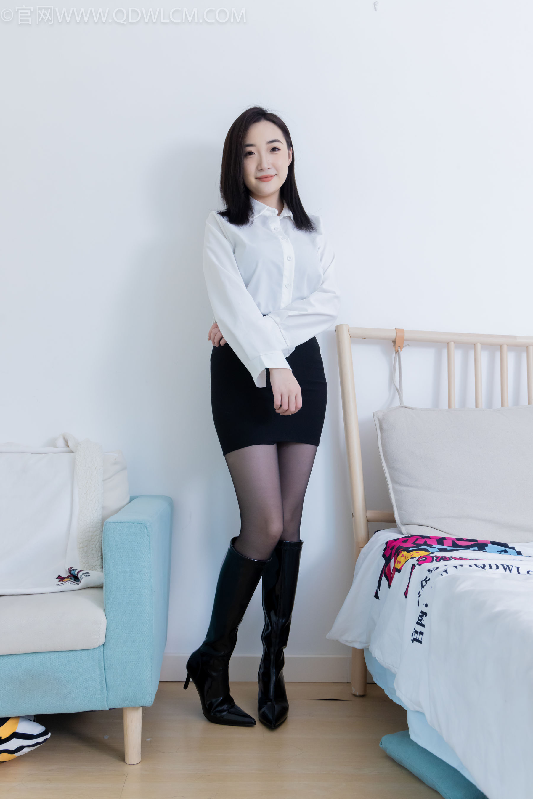 物恋传媒 No.2333 恬恬 - 长靴、薄黑丝、长靴/(236P)