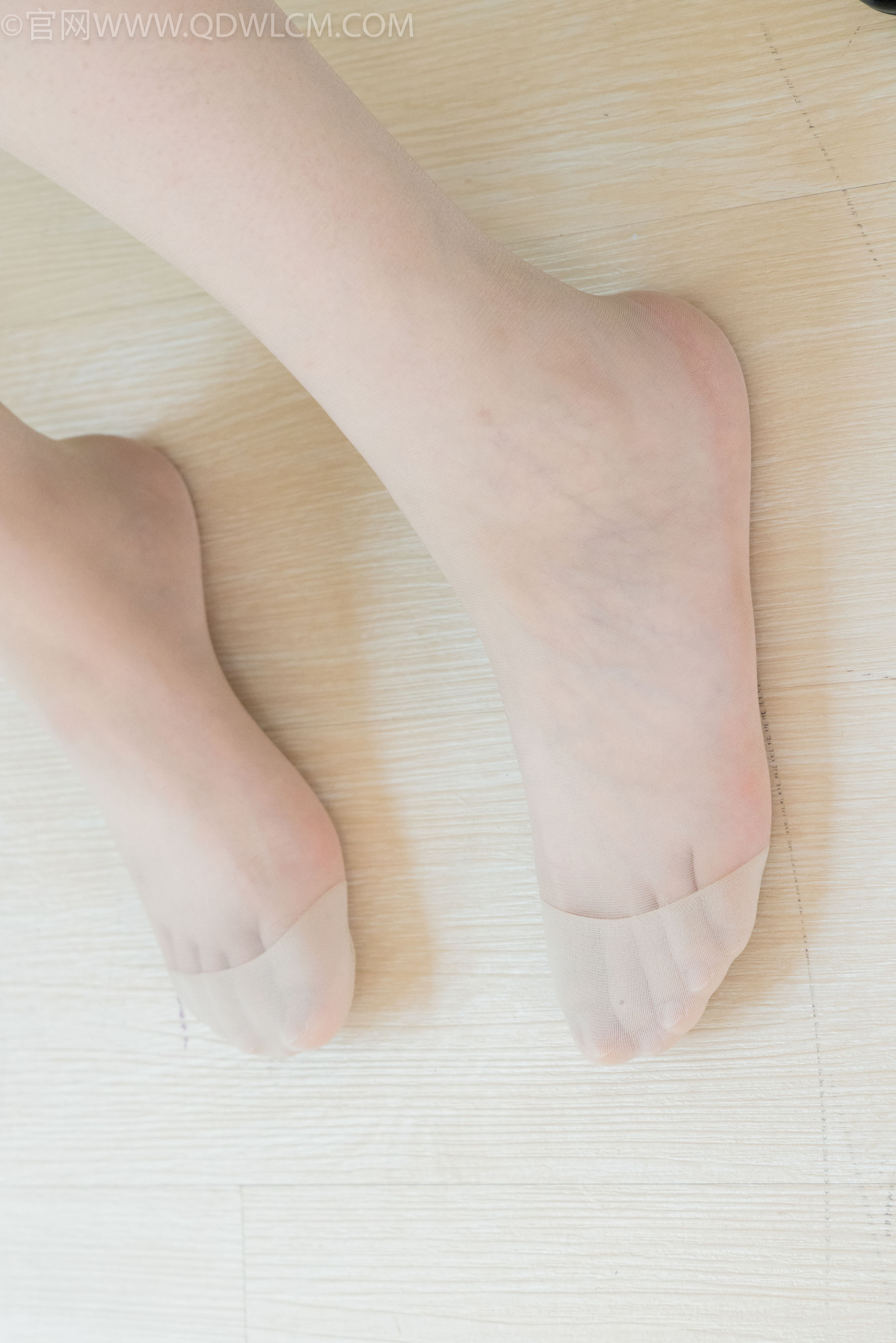 物恋传媒 No.2327 小优 - 高跟鞋、薄肉丝/(152P)