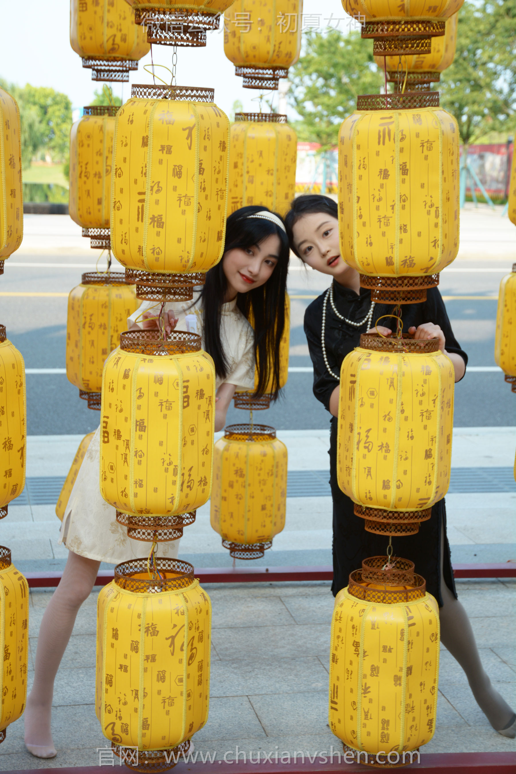 初夏女神 No.279 柒柒&双双 黑白旗袍/(140P)