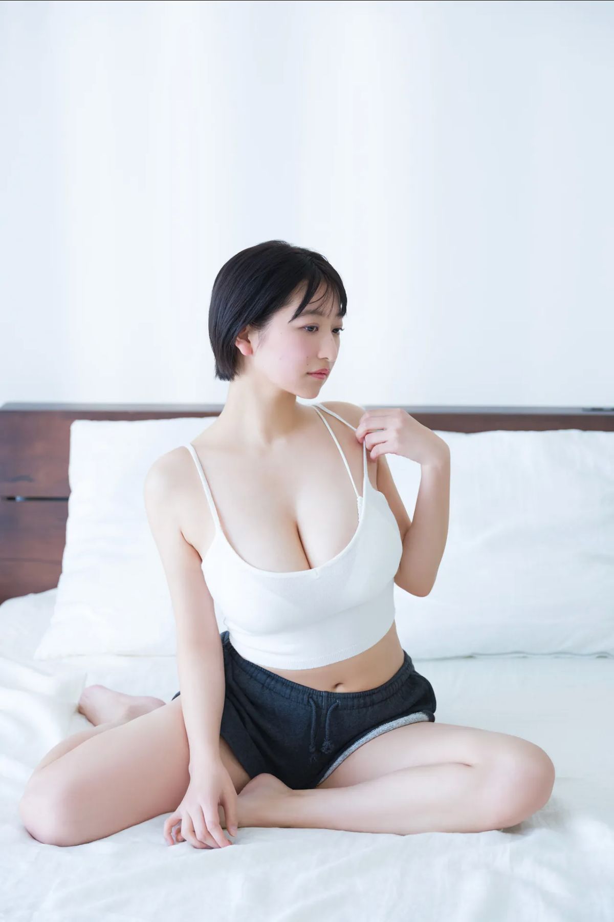 榎原依那 - ファースト インパクト/(49P)