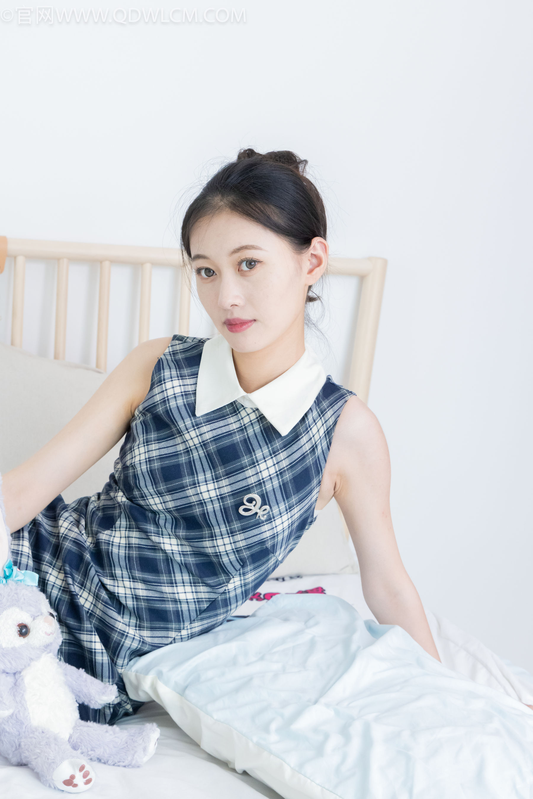 物恋传媒 No.2327 小优 - 高跟鞋、薄肉丝/(152P)