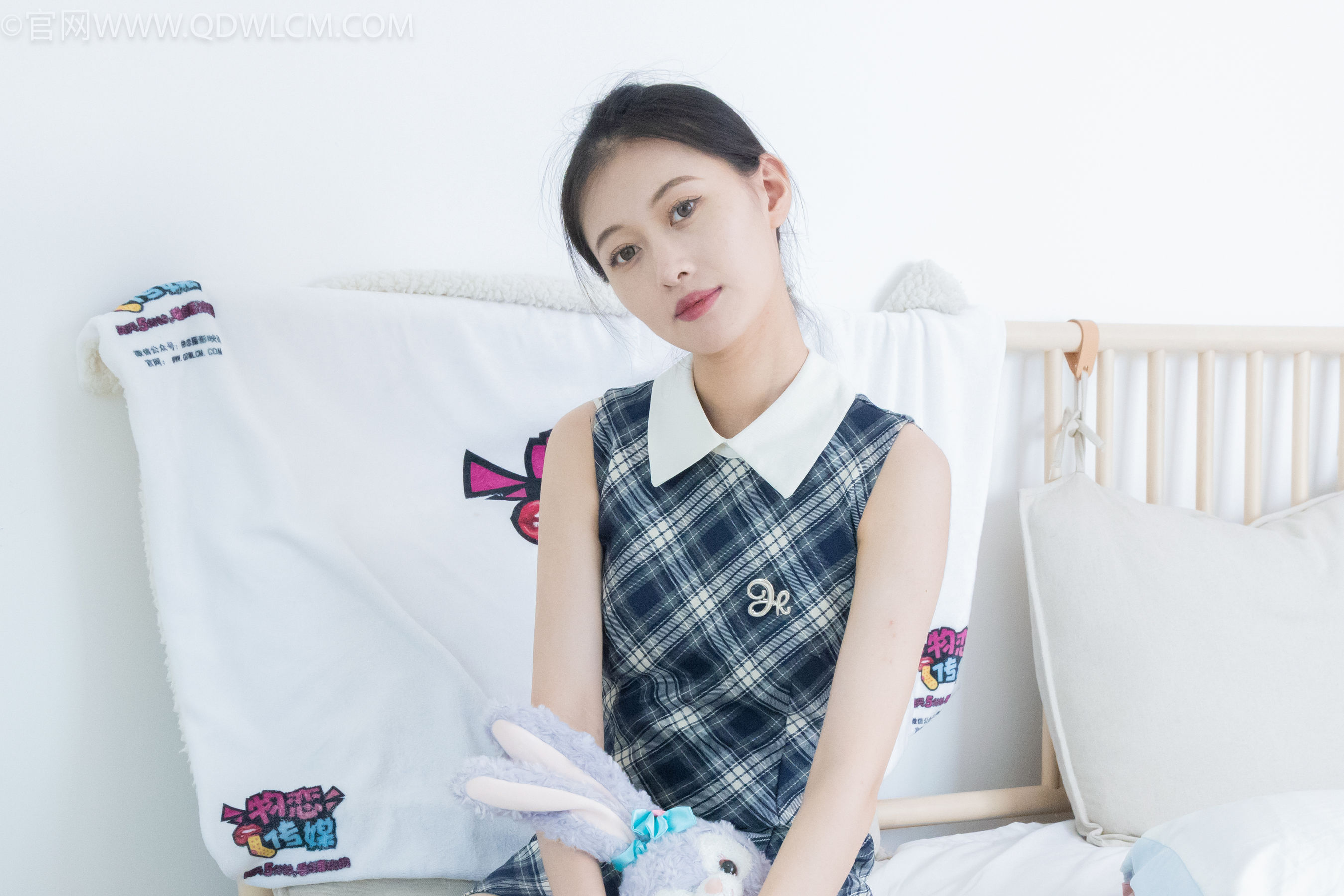 物恋传媒 No.2327 小优 - 高跟鞋、薄肉丝/(152P)