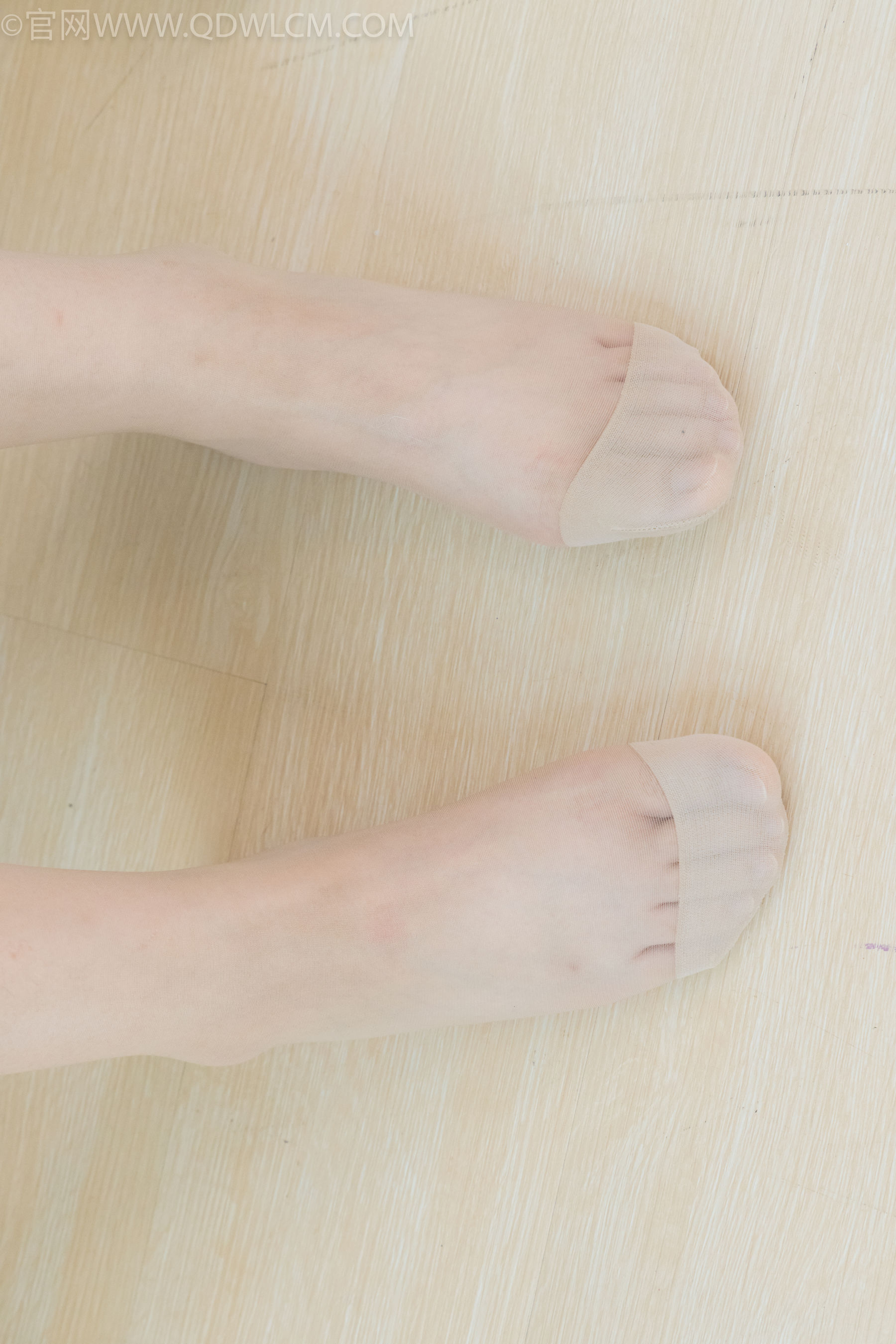 物恋传媒 No.2327 小优 - 高跟鞋、薄肉丝/(152P)