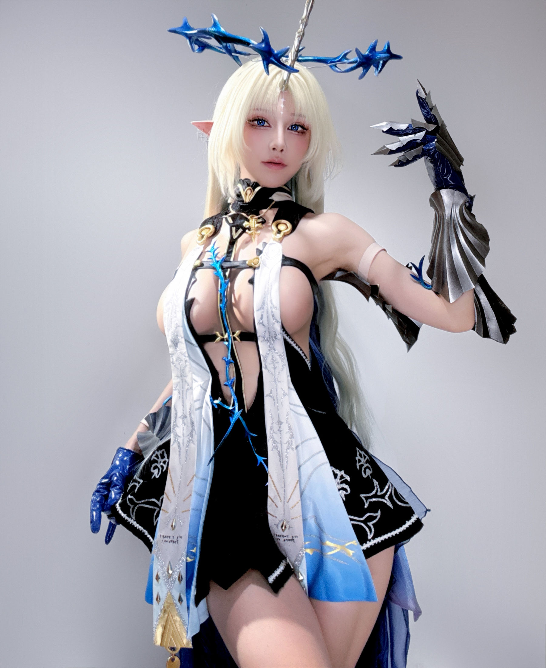 动漫博主水淼aqua - 芙露德莉斯 Fleurdelys 自拍/(24P)