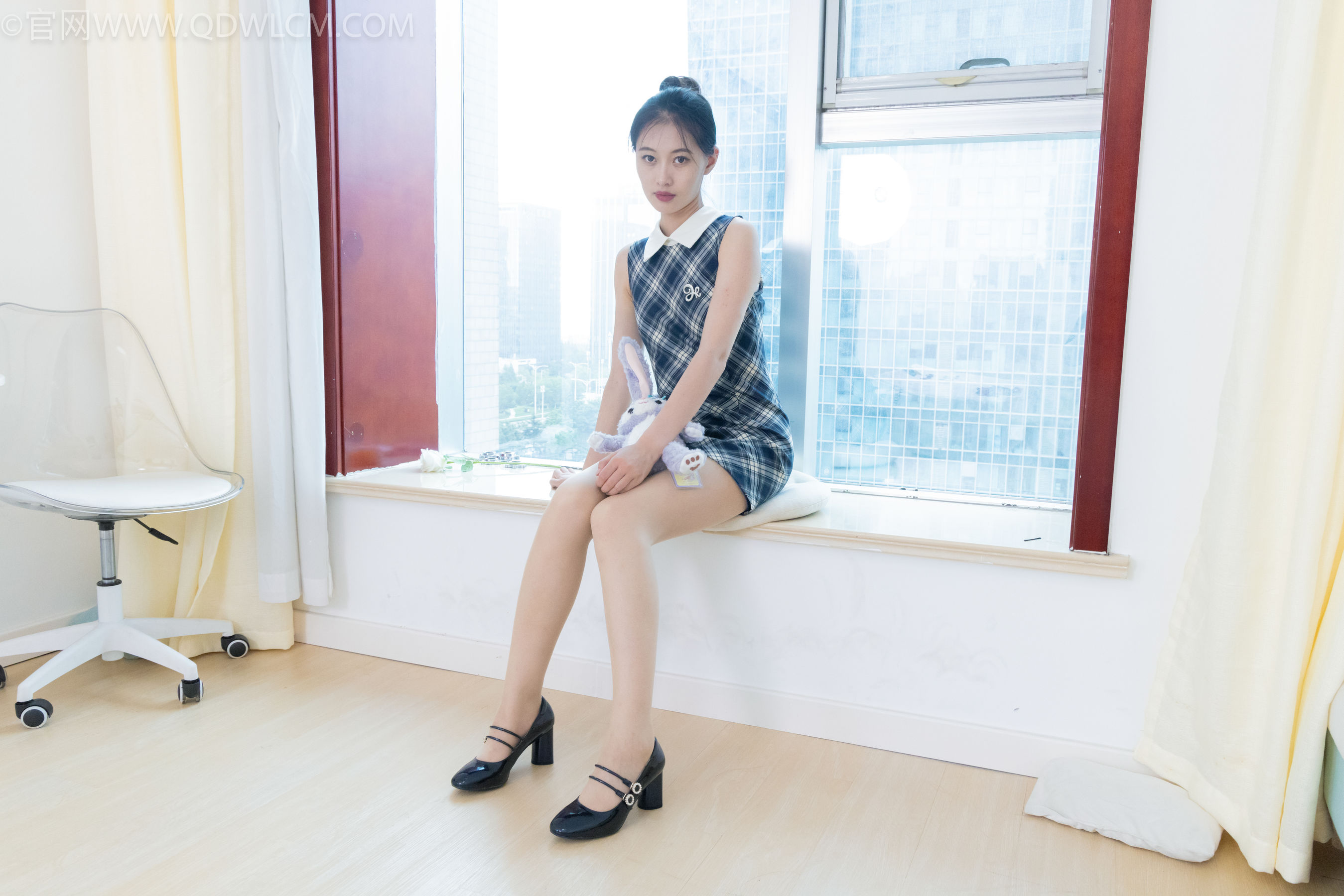 物恋传媒 No.2327 小优 - 高跟鞋、薄肉丝/(152P)