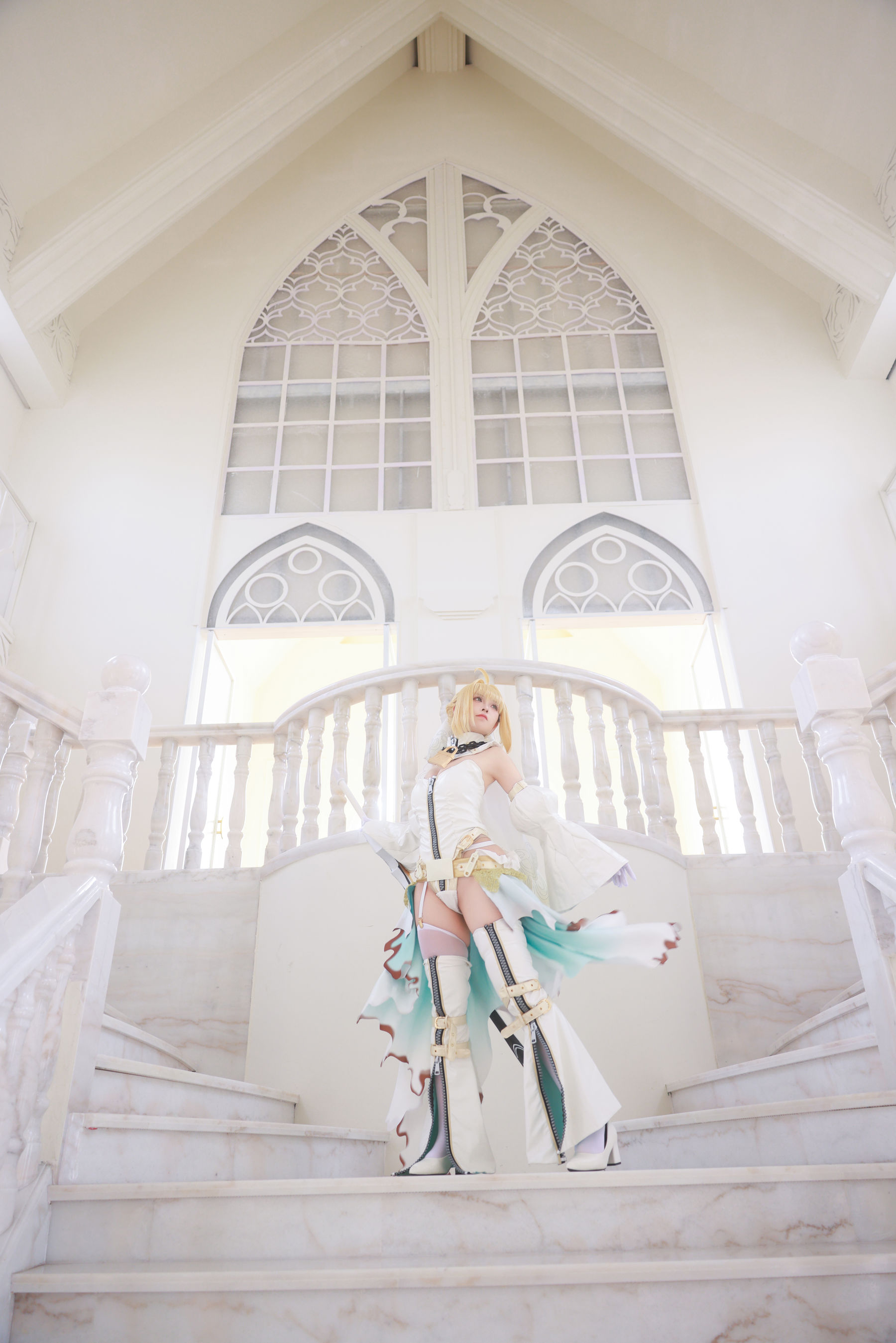 动漫博主G44不会受伤 - 尼禄花嫁/(43P)