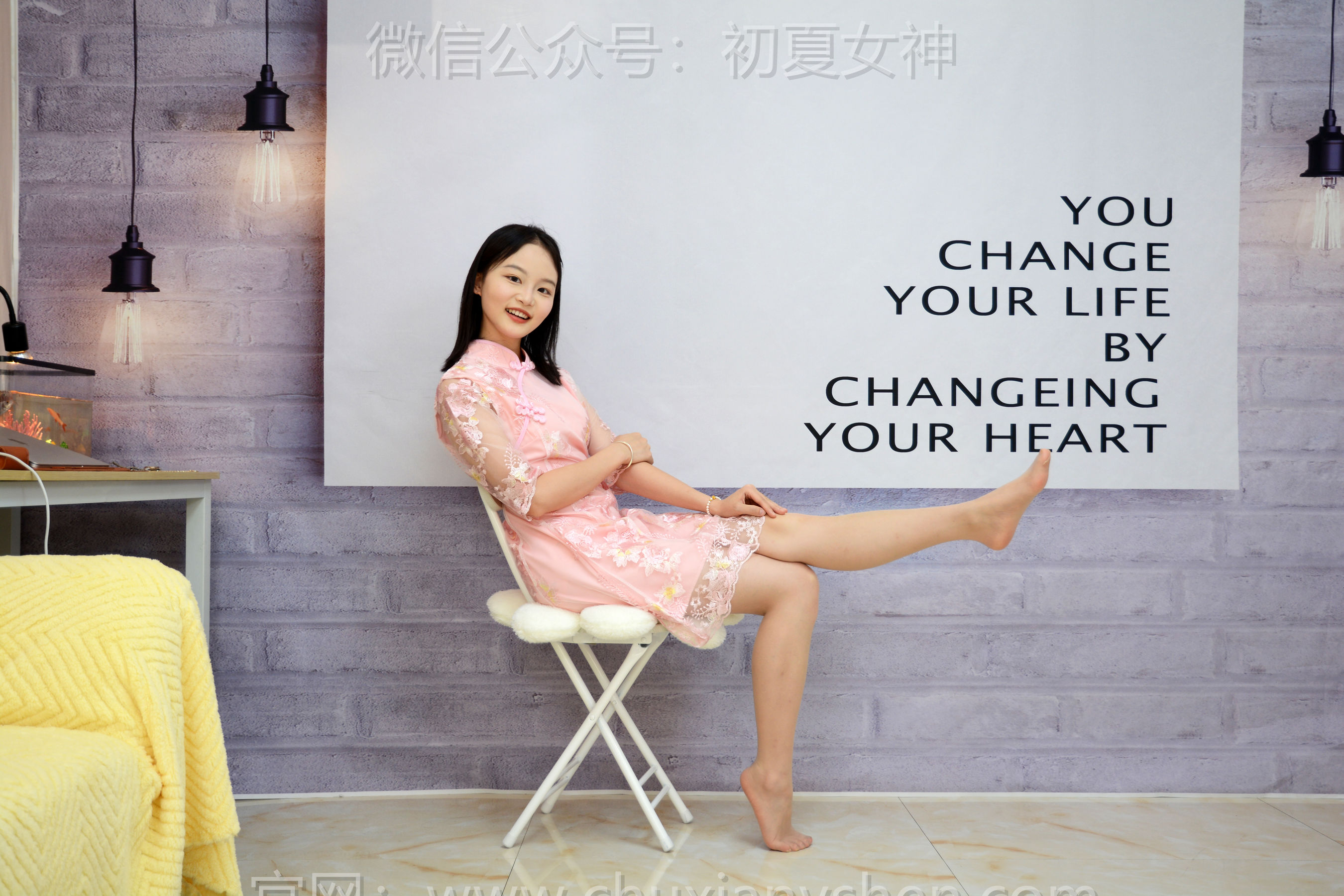 初夏女神 No.283 双双 温柔粉袍/(100P)