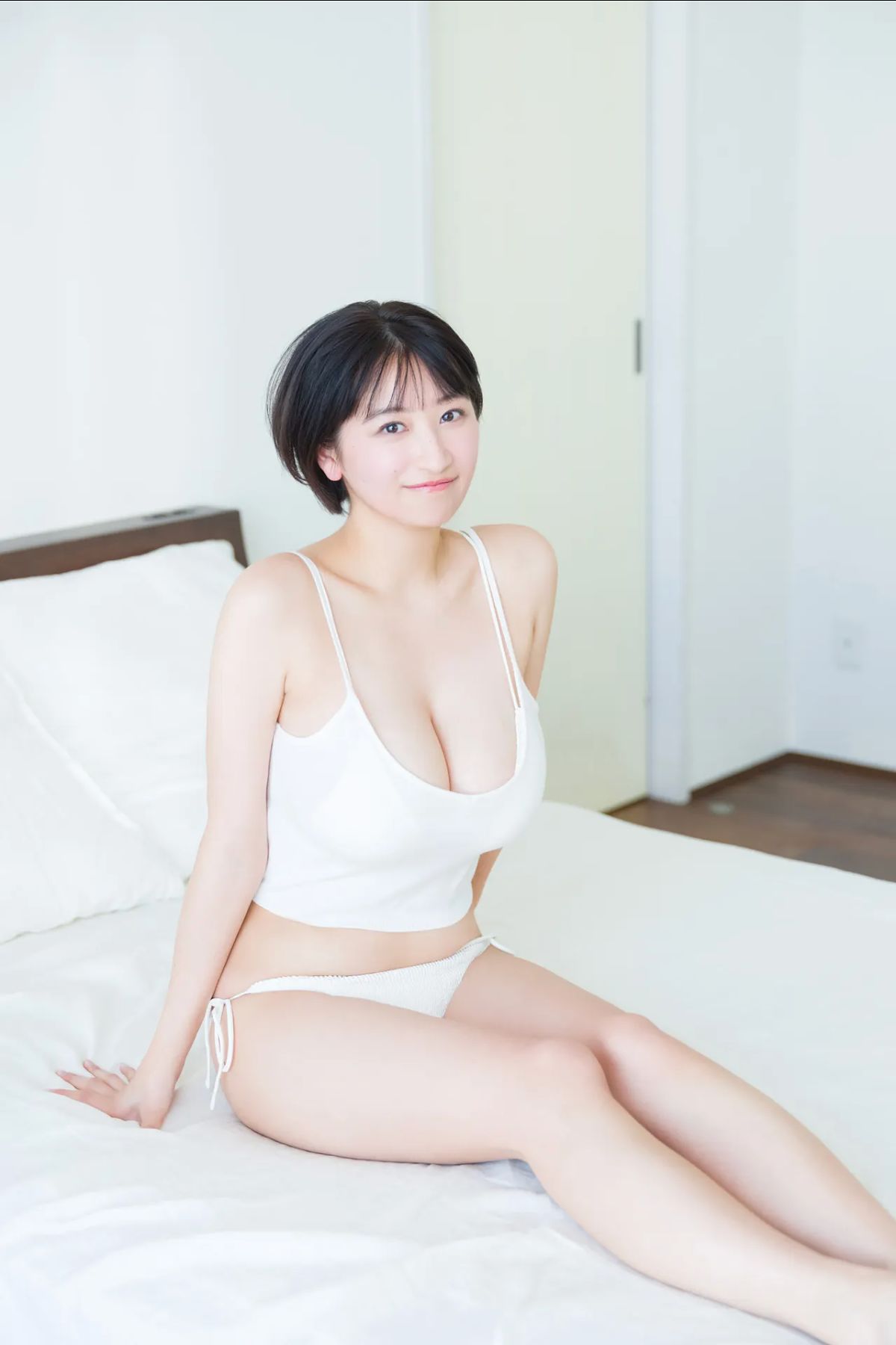 榎原依那 - ファースト インパクト/(49P)