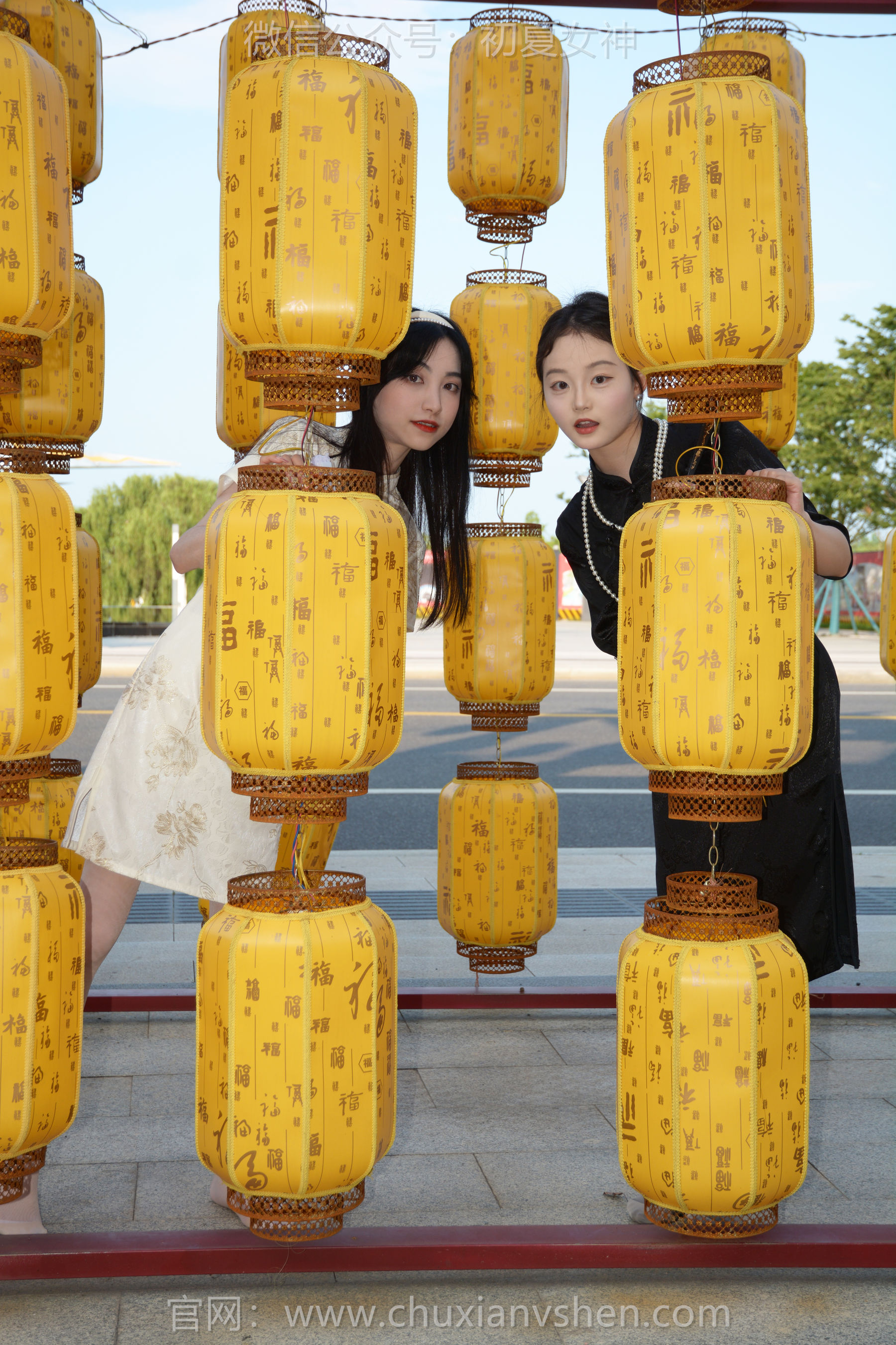 初夏女神 No.279 柒柒&双双 黑白旗袍/(140P)