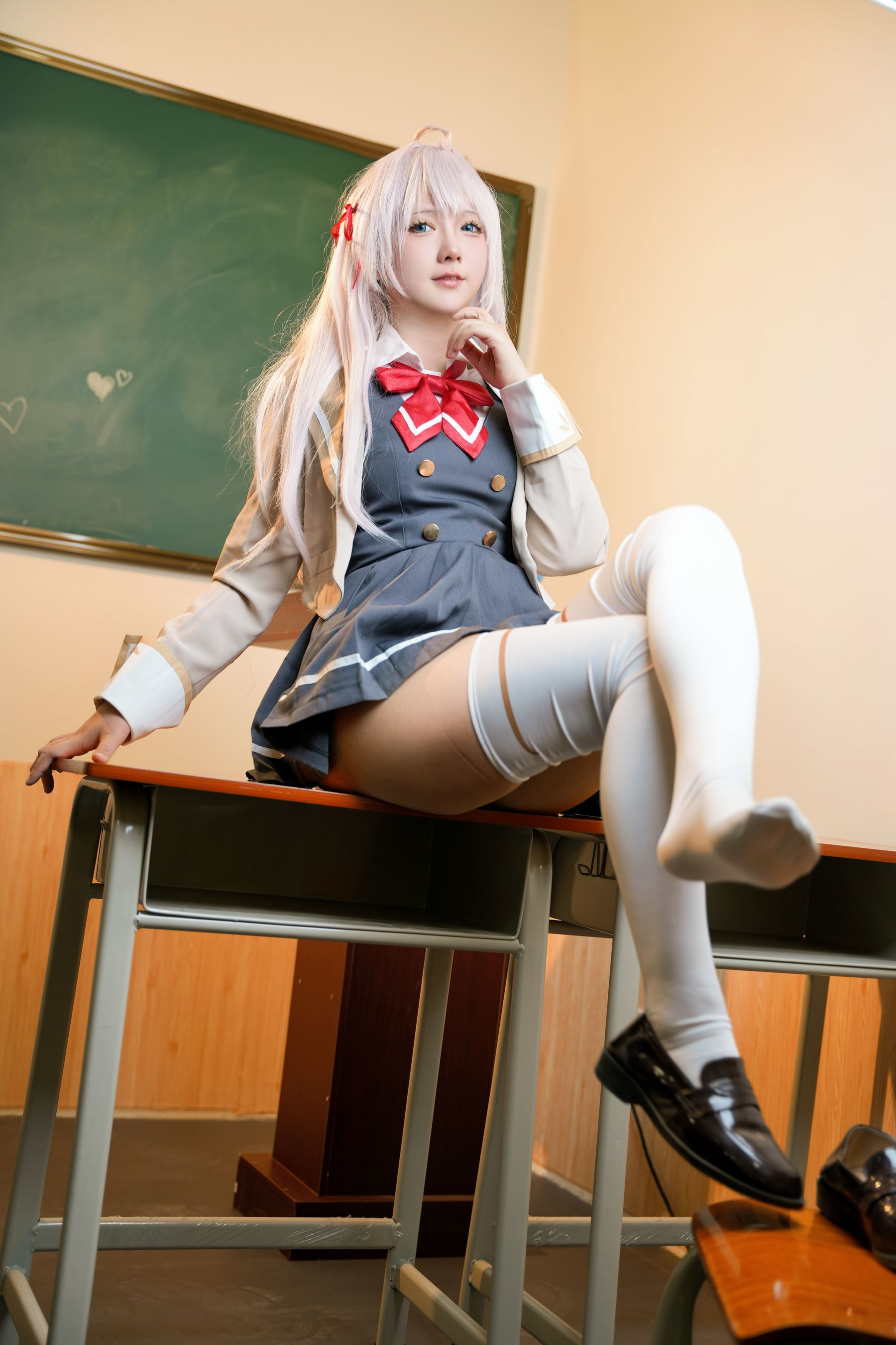 喜欢爱理吗 - 不时以俄语轻声遮羞的邻座艾莉同学/(30P)