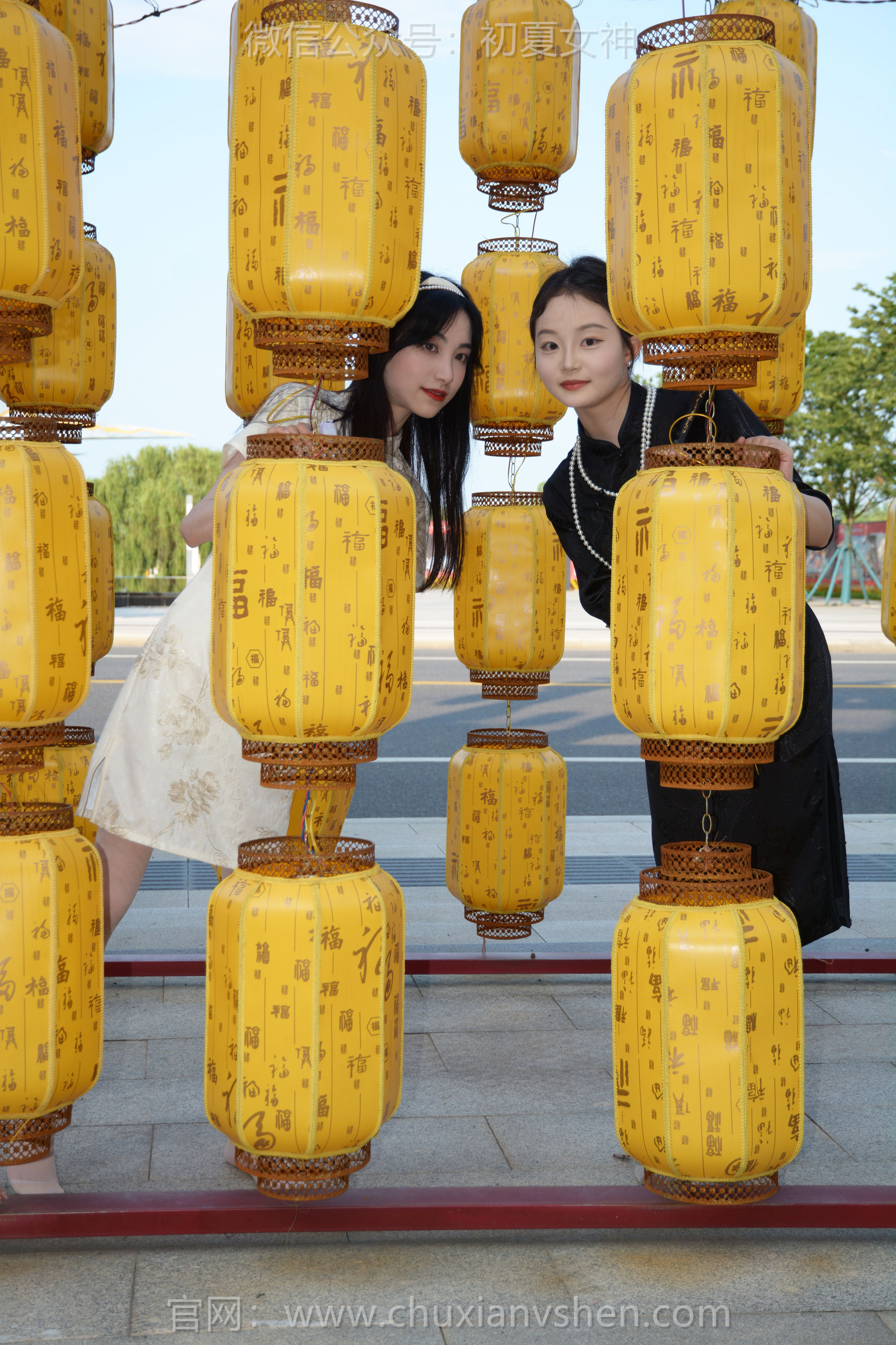 初夏女神 No.279 柒柒&双双 黑白旗袍/(140P)