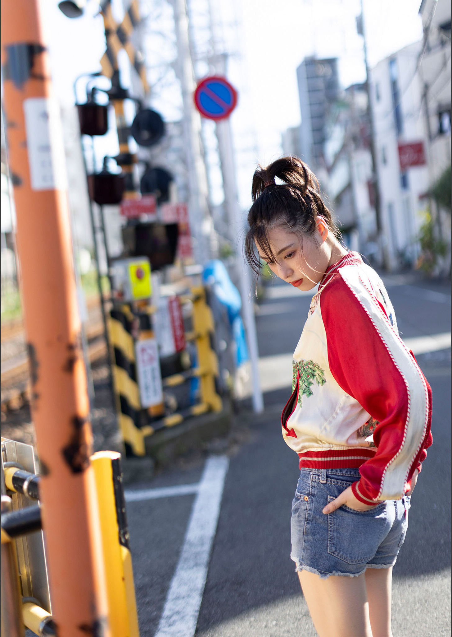 相楽伊織 -  ギャルじゃねーし/(70P)