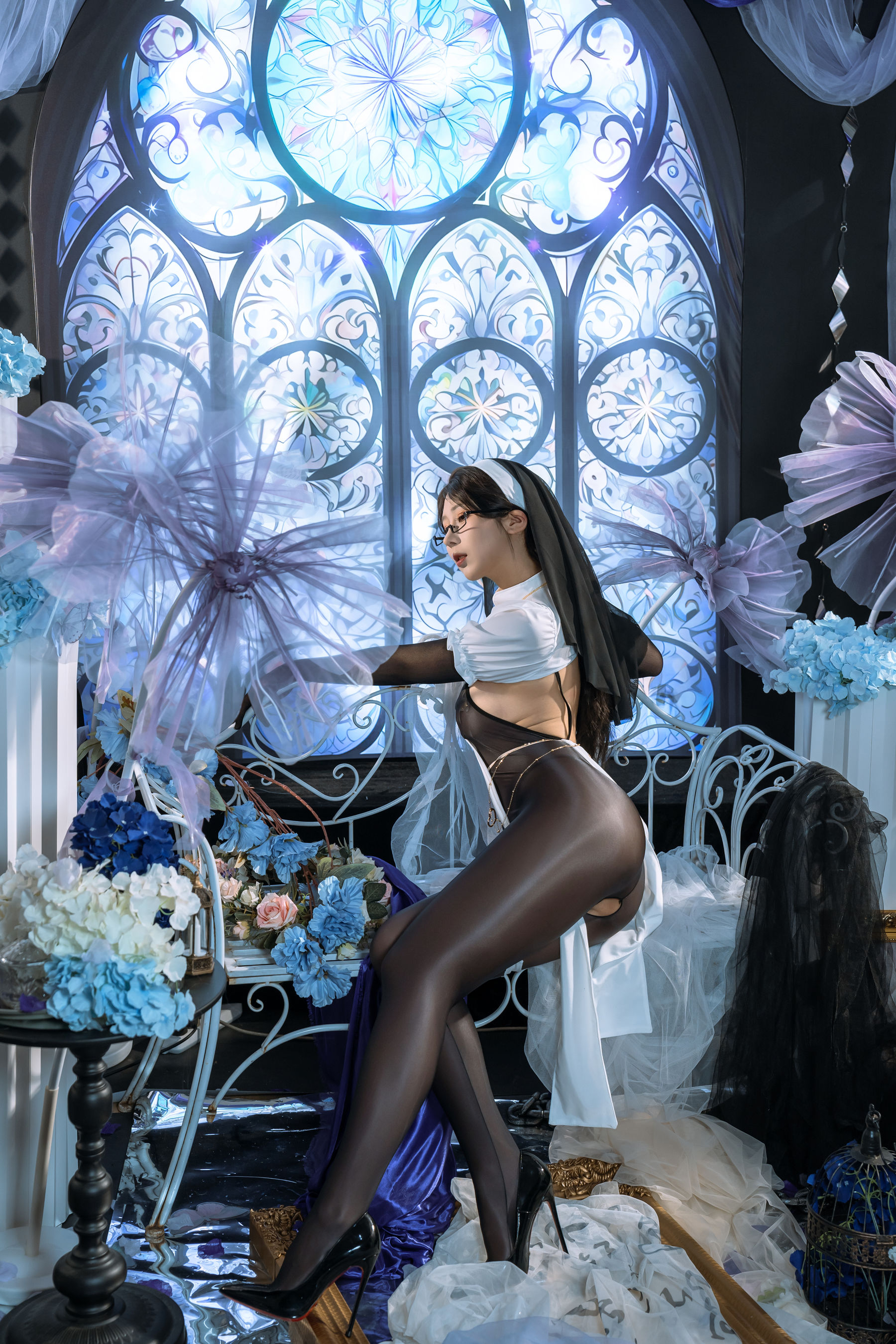 云溪溪 - 奶桃桃 沉陷 修女/(90P)