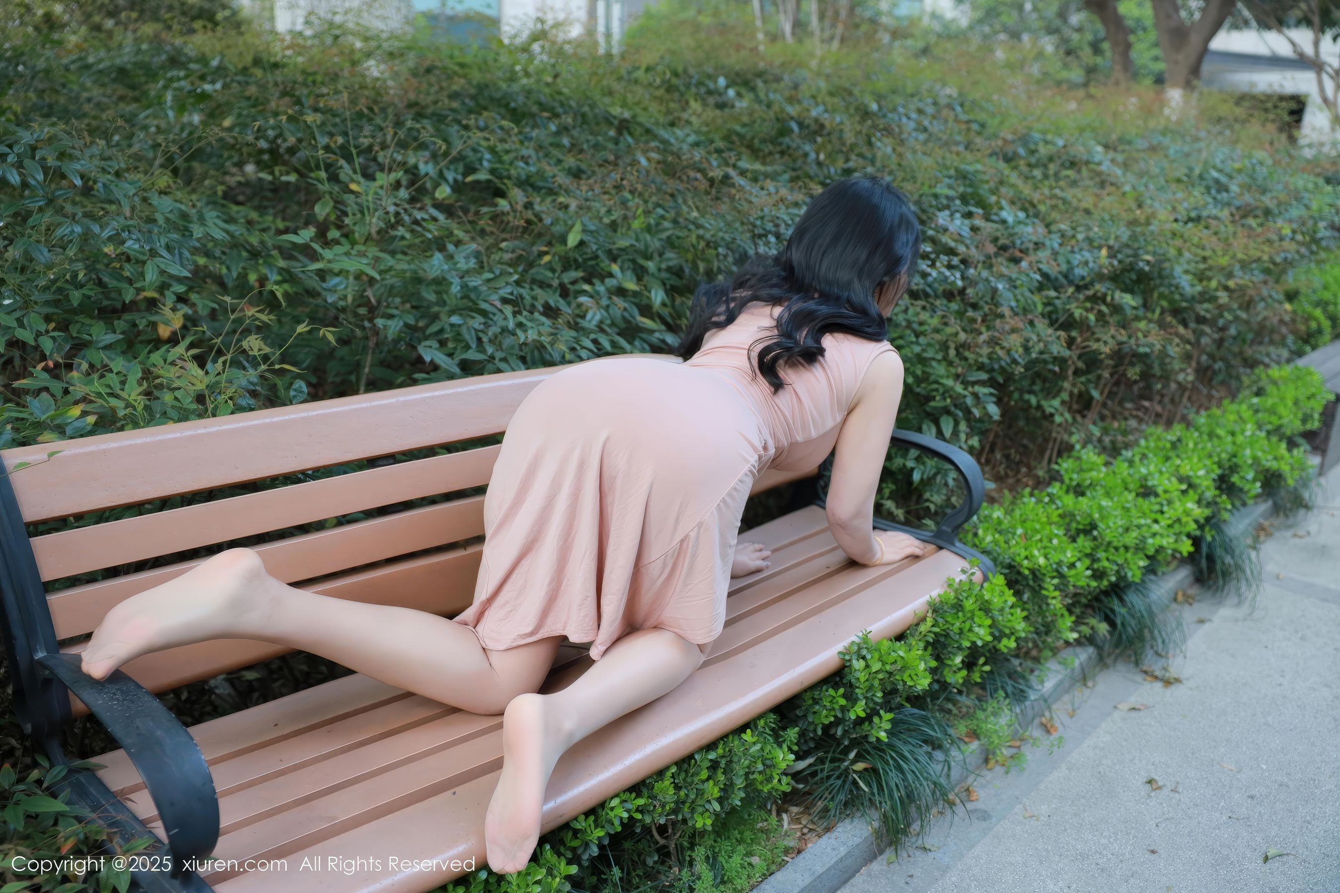 [秀人XiuRen] 2025.05.21 No.10304 麦田/(46P)