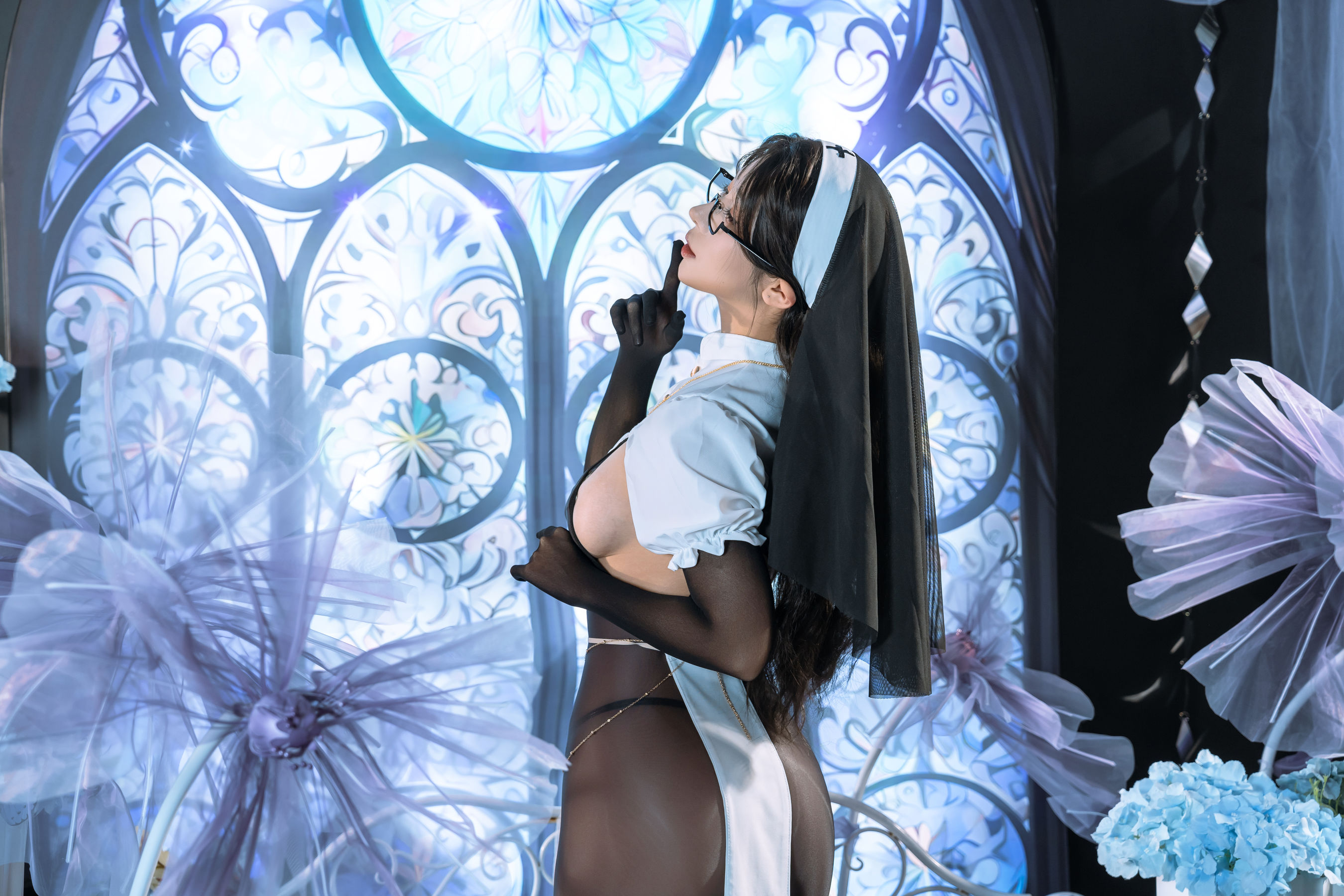 云溪溪 - 奶桃桃 沉陷 修女/(90P)