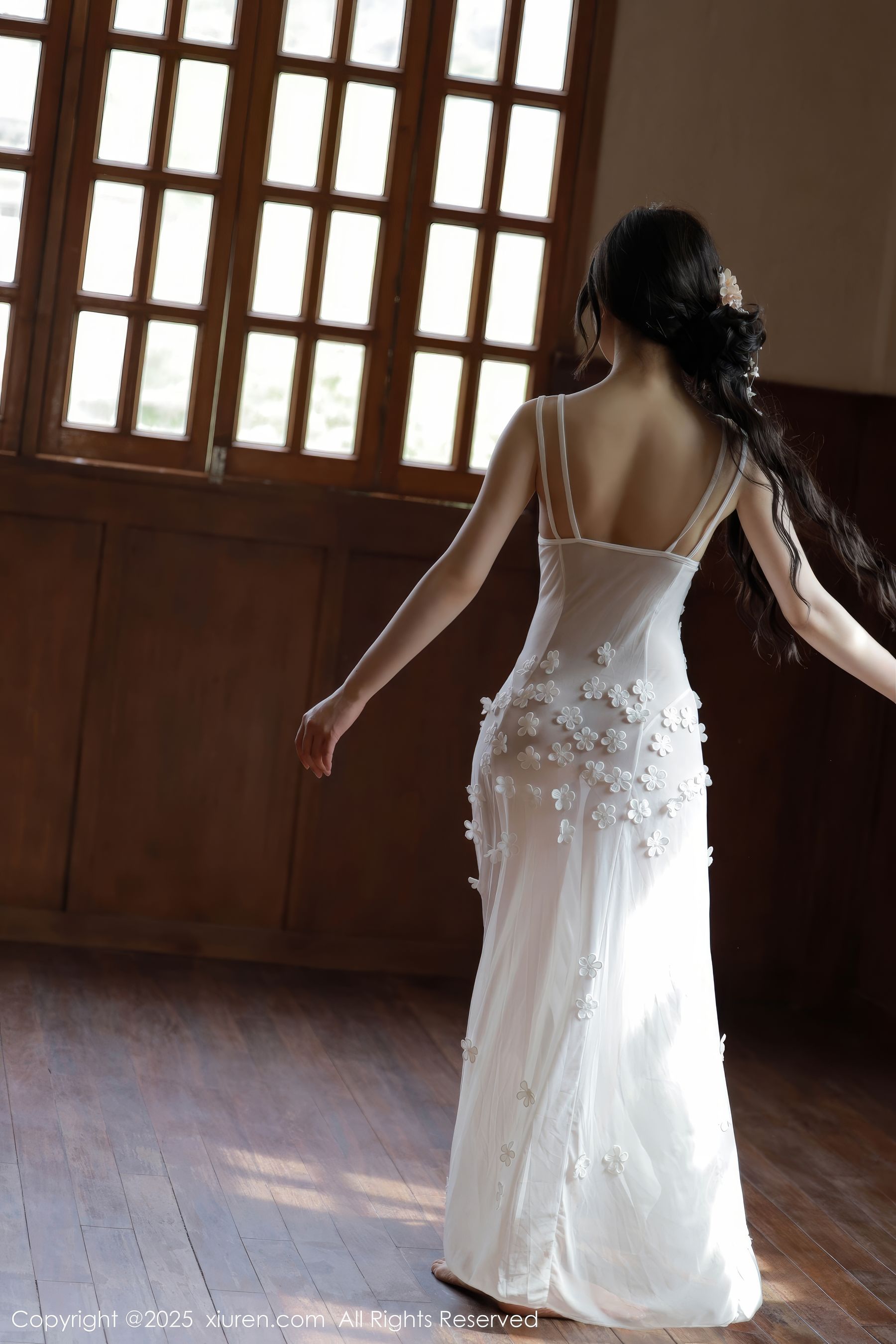 [秀人XiuRen] 2025.04.25 No.10198 橙子酱Lillian/(78P)