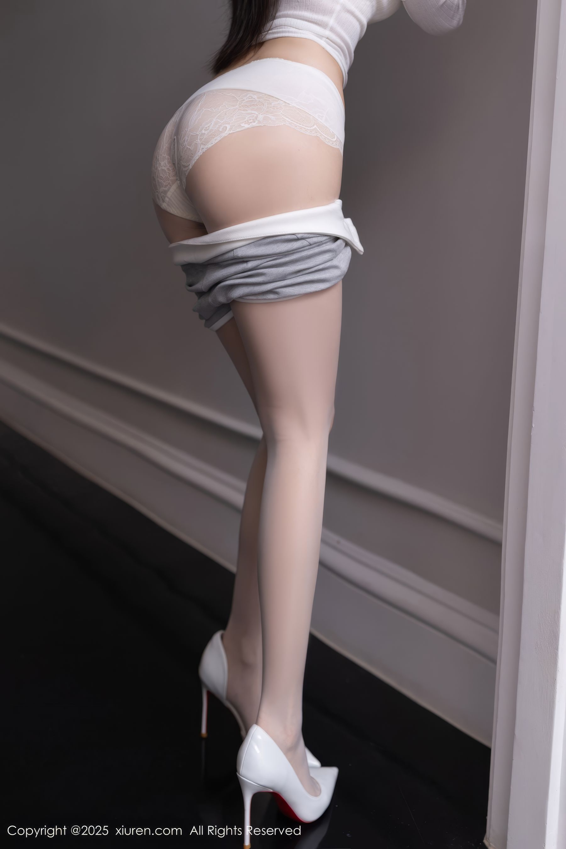 [秀人XiuRen] 2025.05.09 No.10261 鱼子酱Fish/(80P)