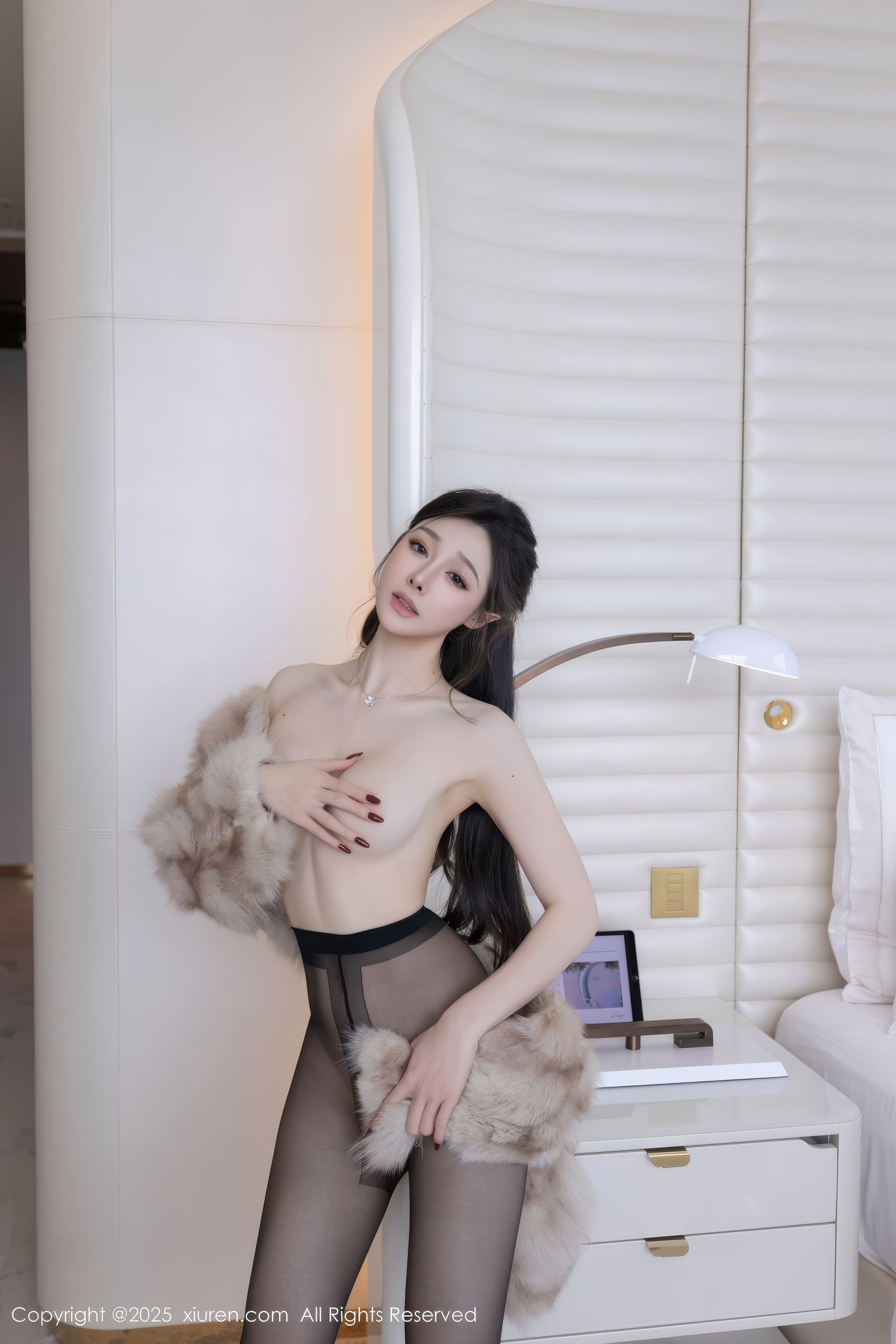 [秀人XiuRen] 2025.05.09 No.10259 小逗逗/(76P)