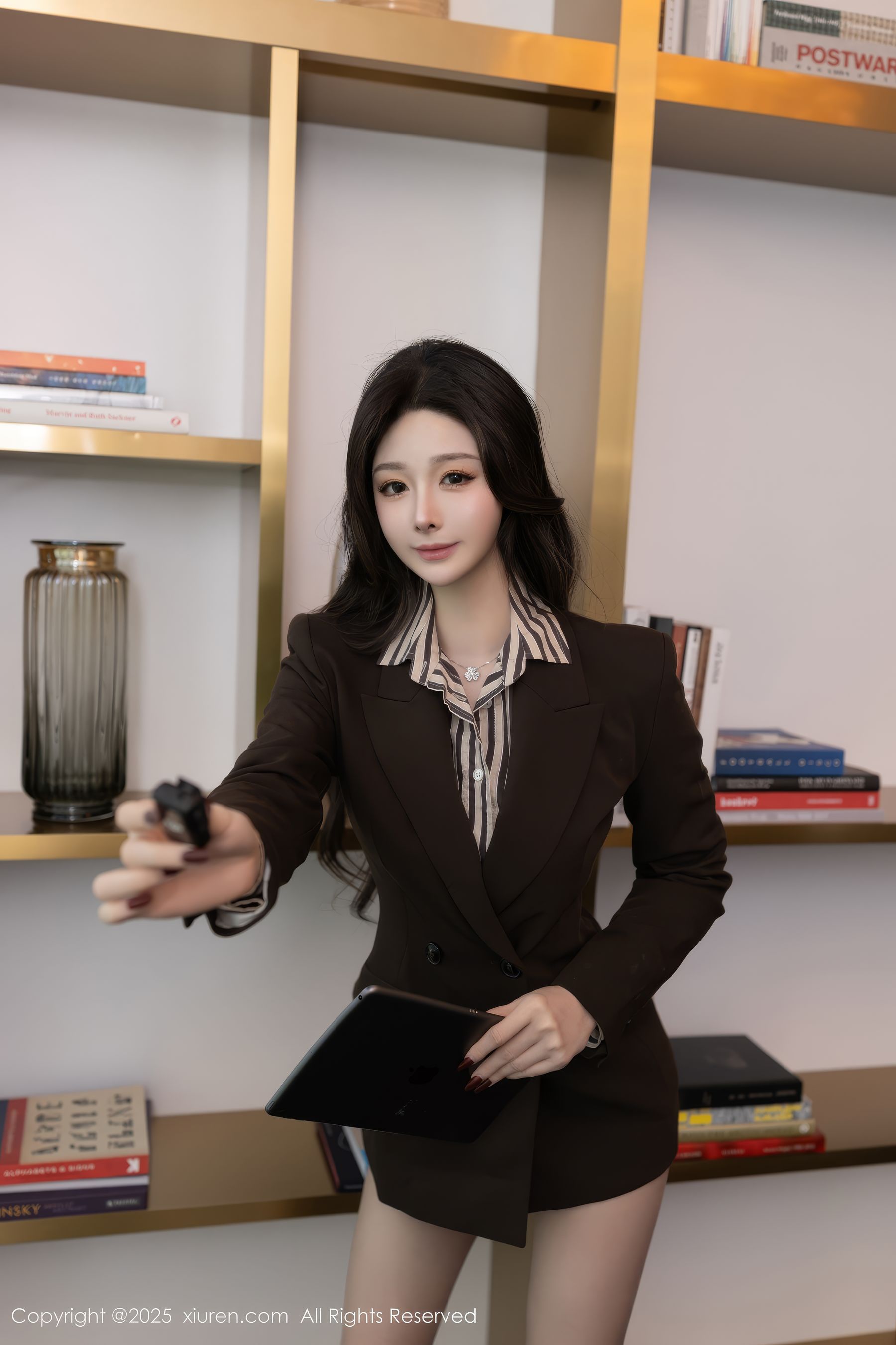 [秀人XiuRen] 2025.04.25 No.10202 小逗逗/(80P)