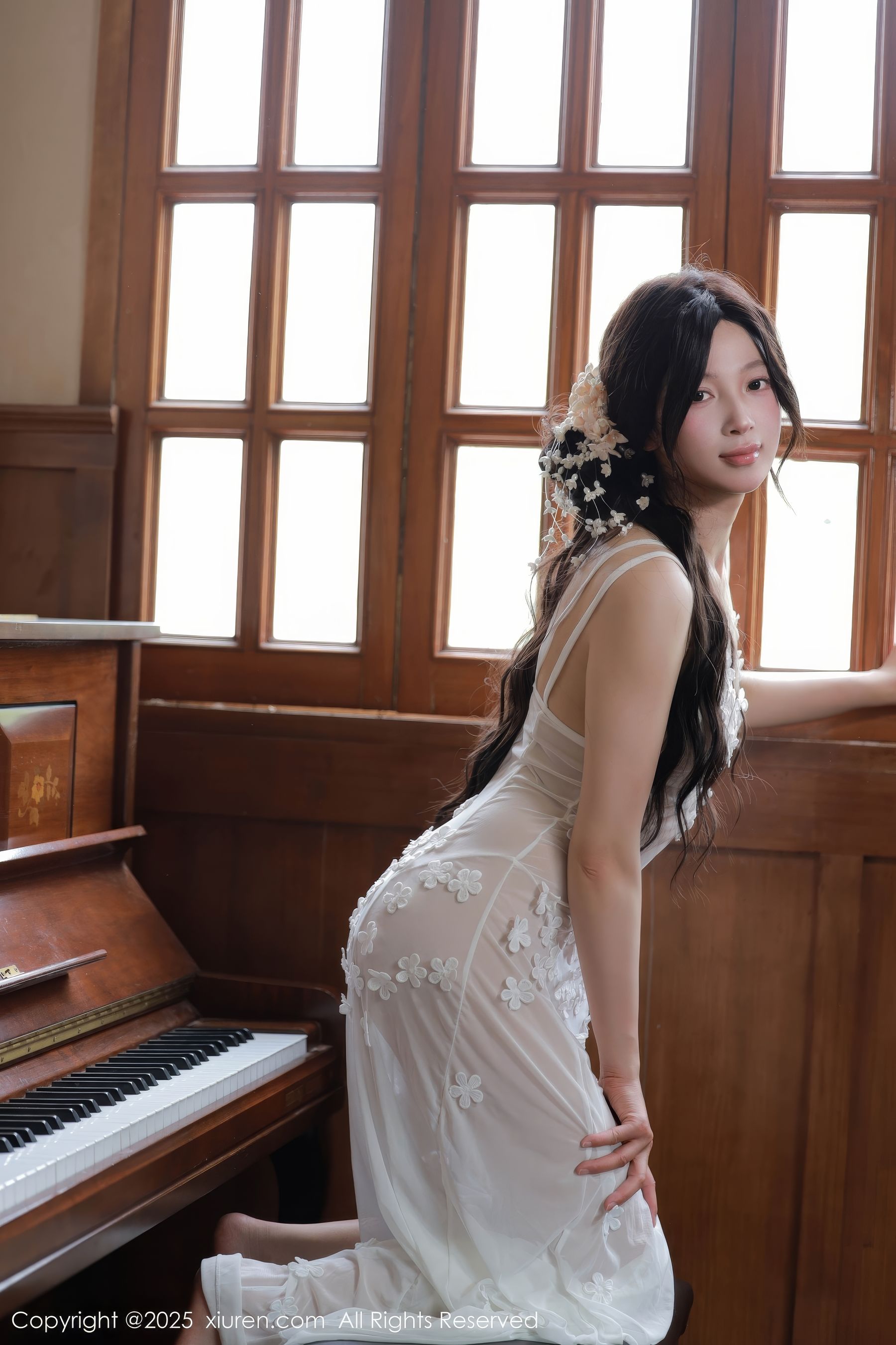 [秀人XiuRen] 2025.04.25 No.10198 橙子酱Lillian/(78P)