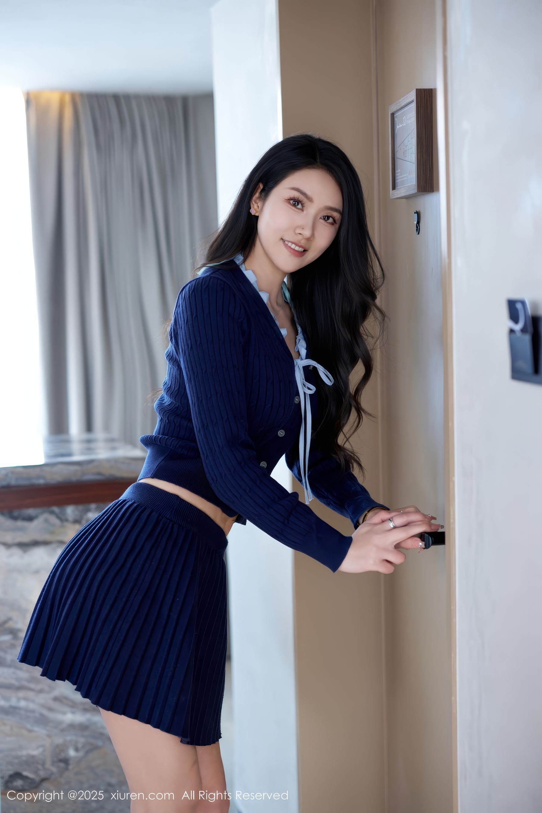 [秀人XiuRen] 2025.05.07 No.10242 方子萱/(87P)