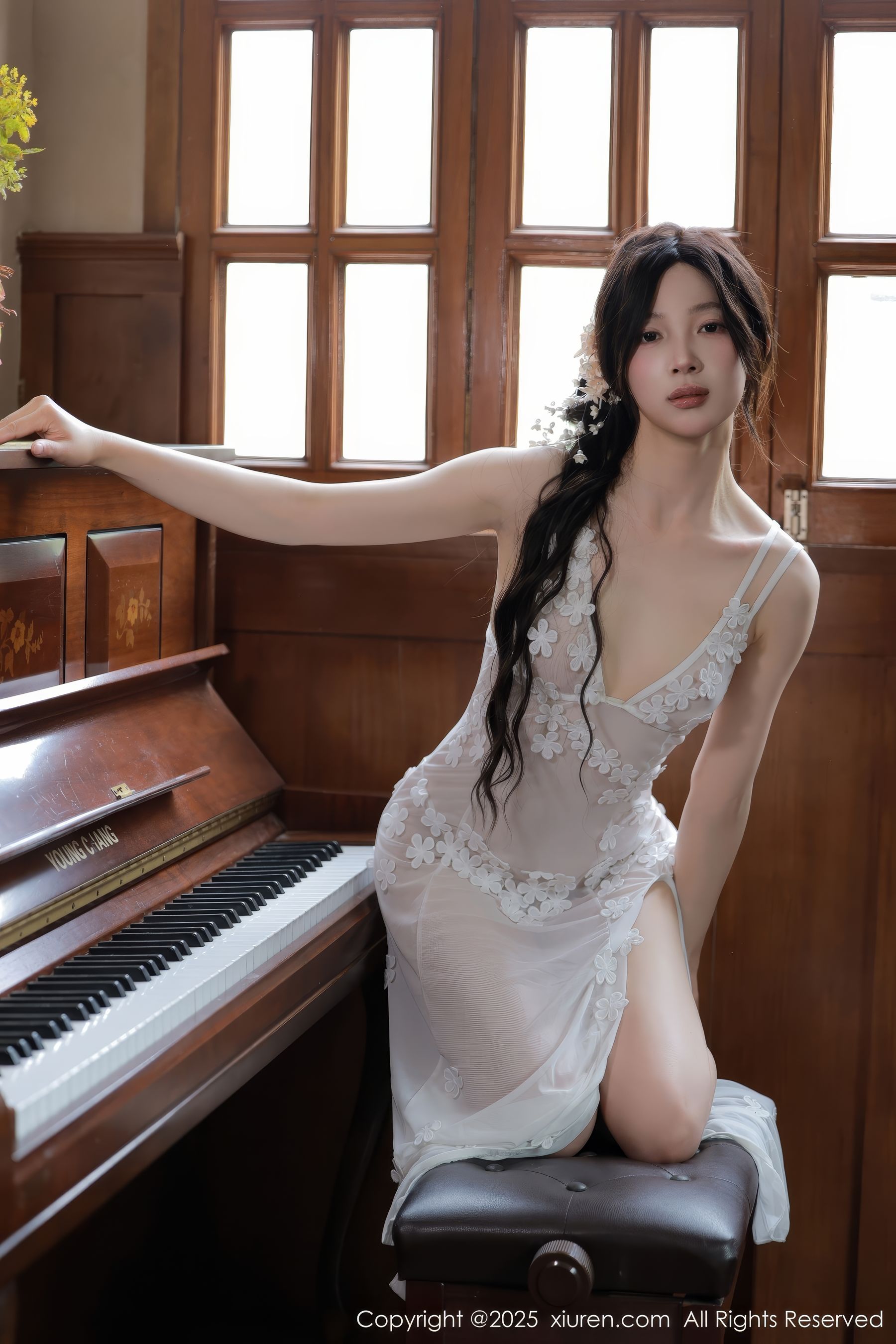 [秀人XiuRen] 2025.04.25 No.10198 橙子酱Lillian/(78P)