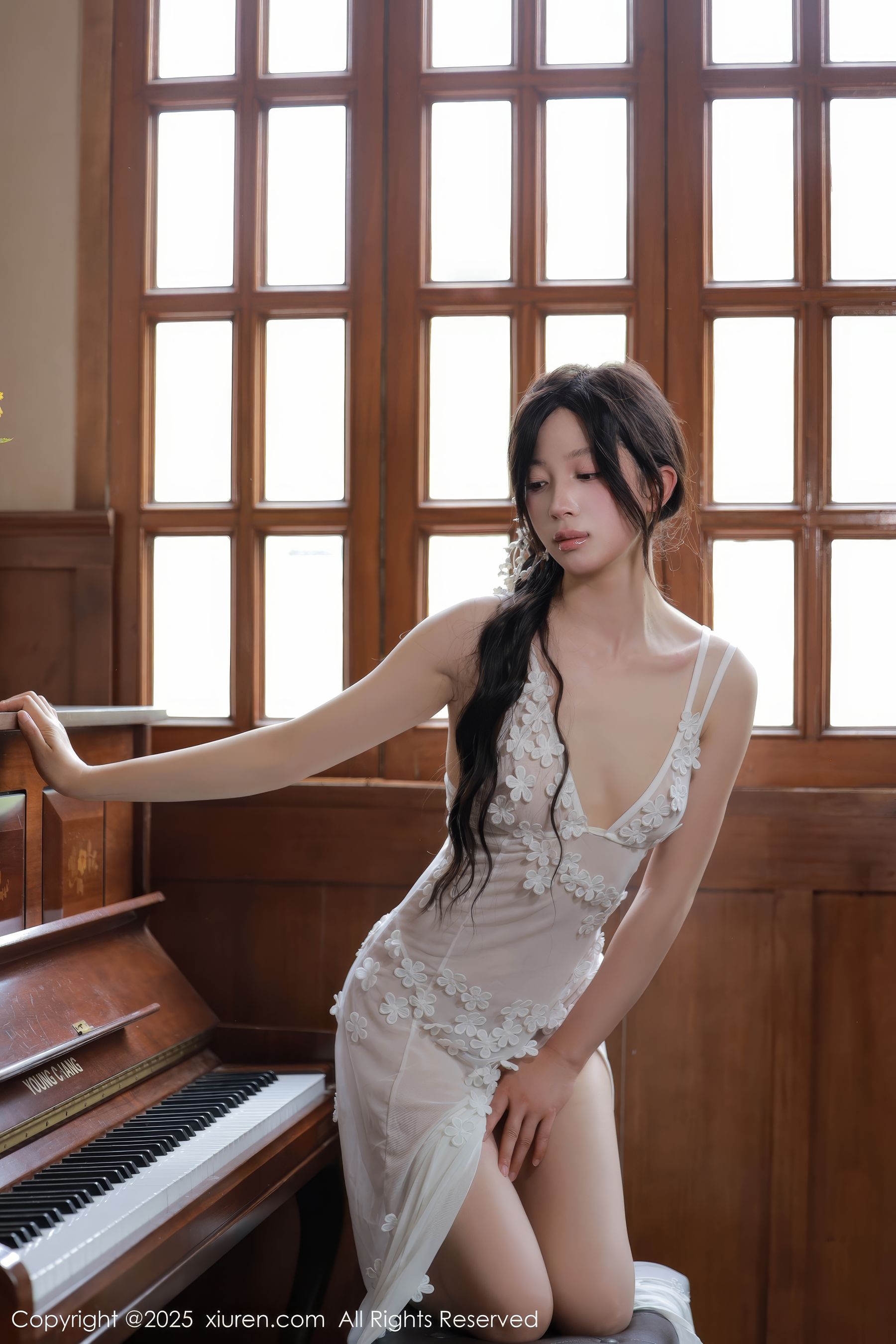 [秀人XiuRen] 2025.04.25 No.10198 橙子酱Lillian/(78P)