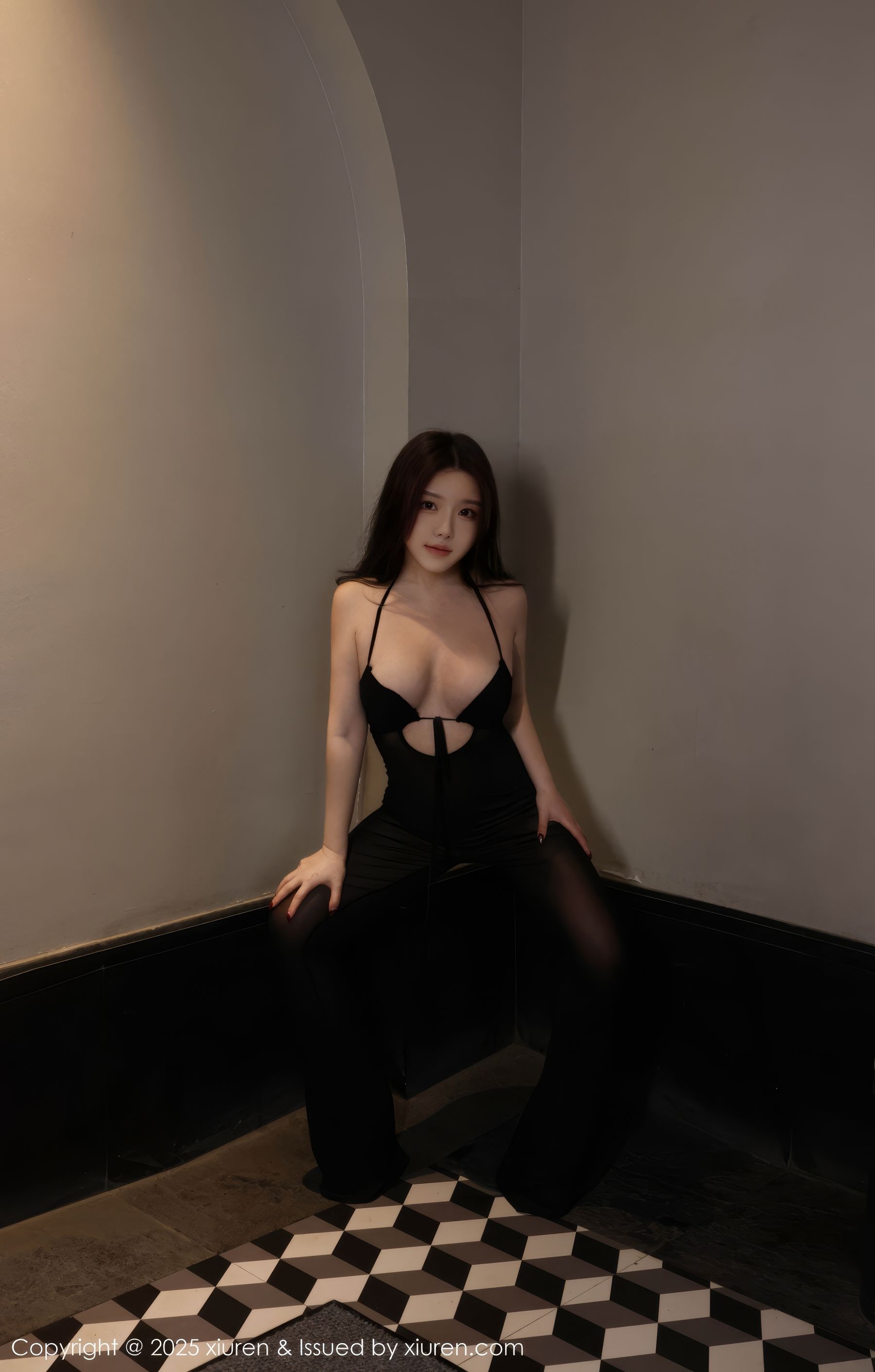 [秀人XiuRen] 2025.04.30 No.10229 小薯条nienie/(83P)