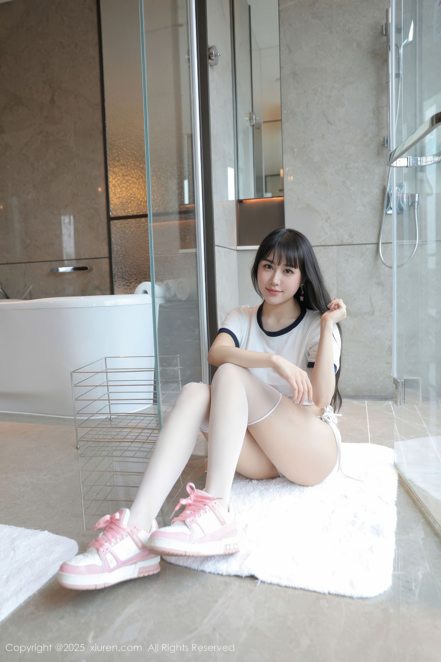 [秀人XiuRen] 2025.04.23 No.10184 量子玫瑰/(85P)