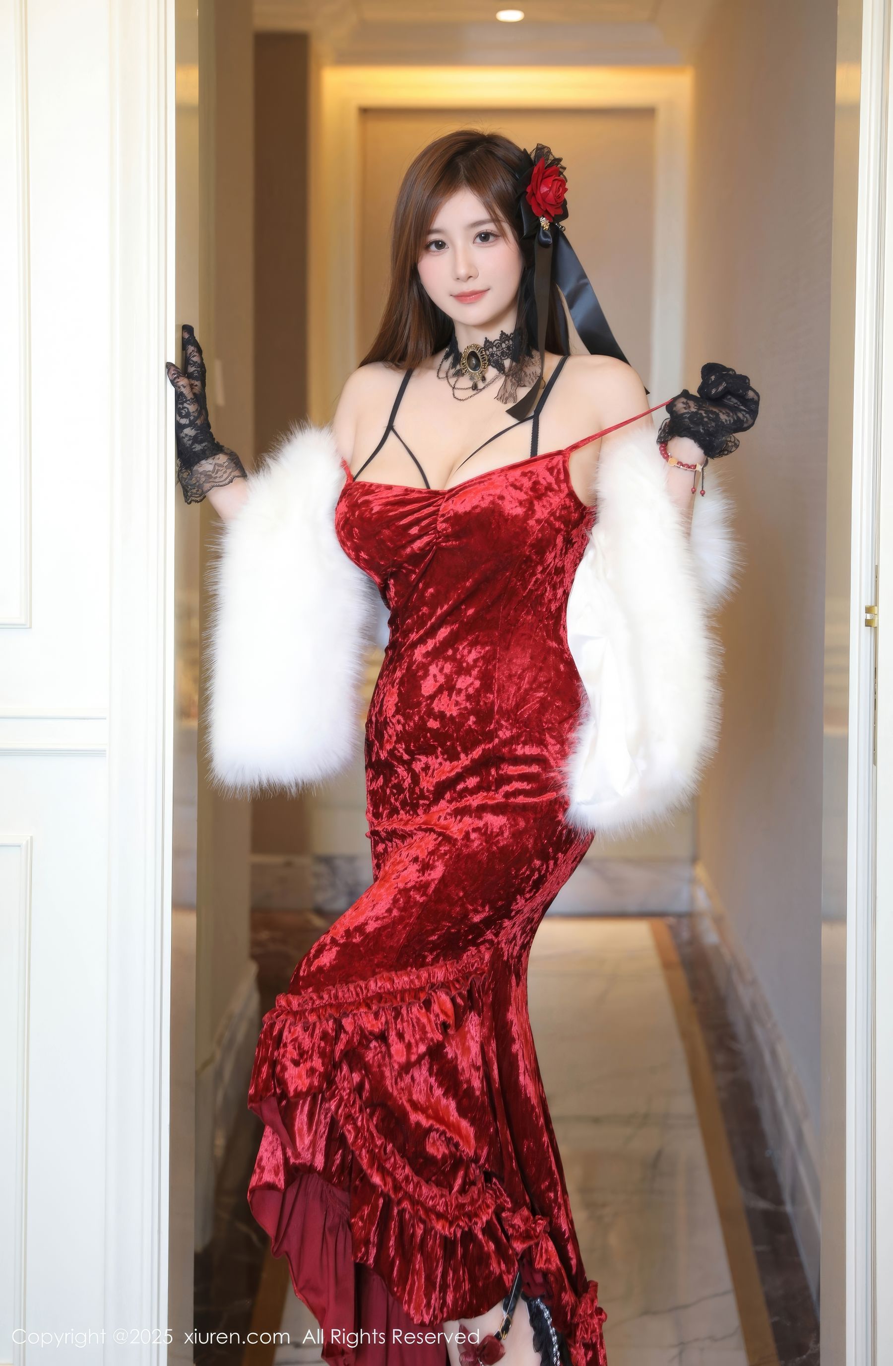 [秀人XiuRen] 2025.04.11 No.10140 小肉肉咪/(75P)