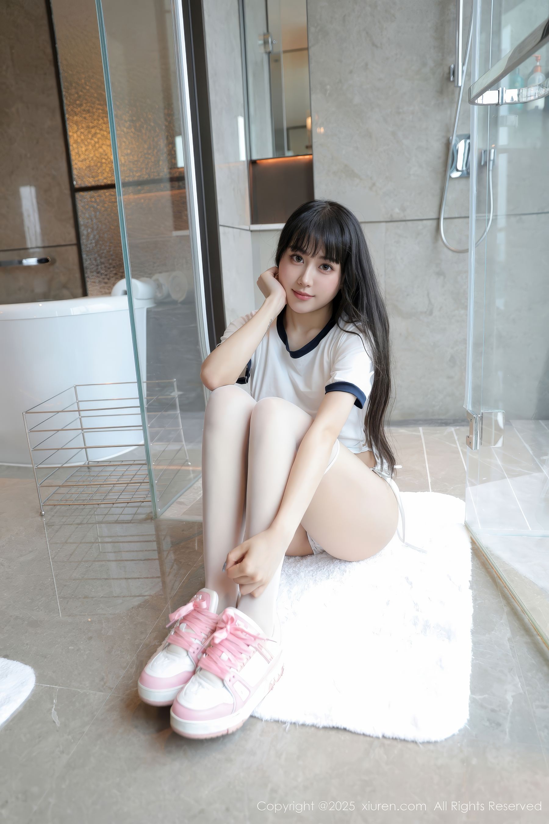 [秀人XiuRen] 2025.04.23 No.10184 量子玫瑰/(85P)