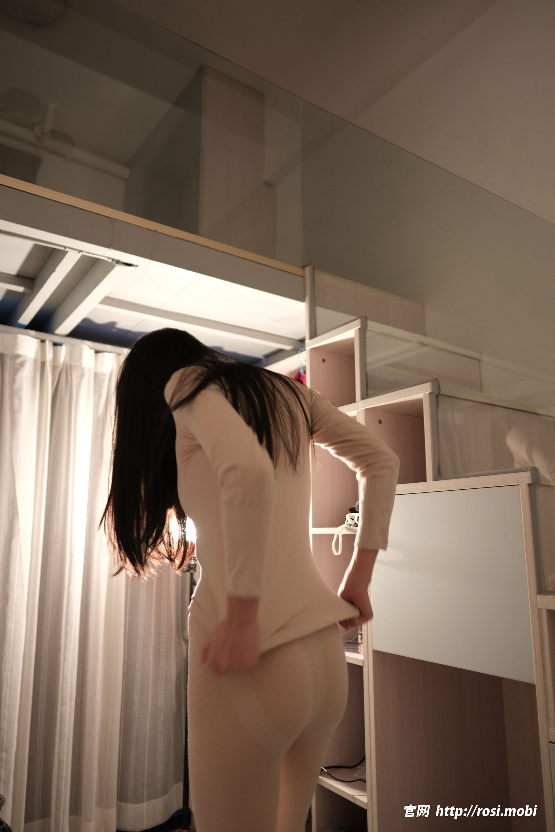 [ROSI写真] 2025.06.06 NO.4932/(95P)