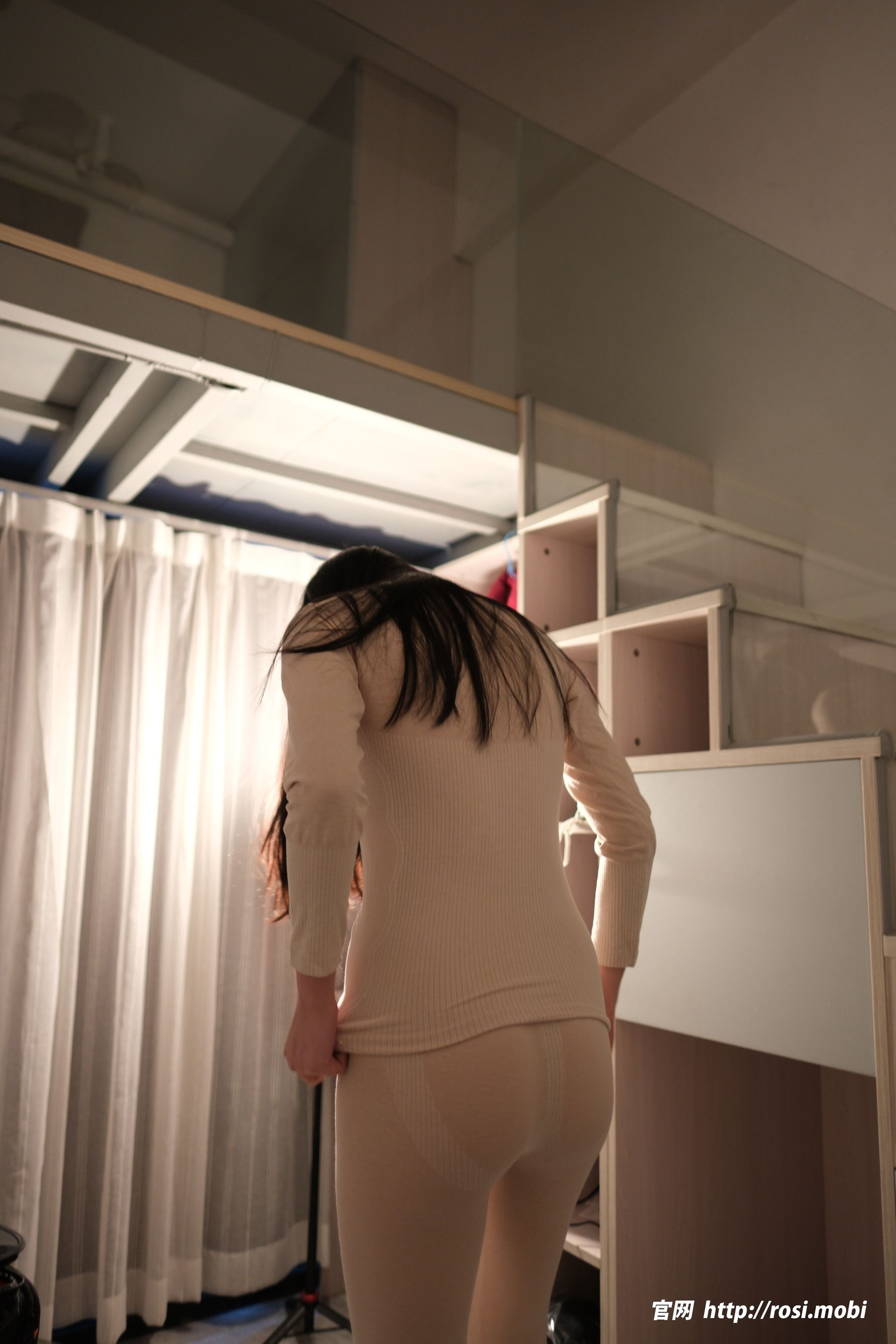 [ROSI写真] 2025.06.06 NO.4932/(95P)