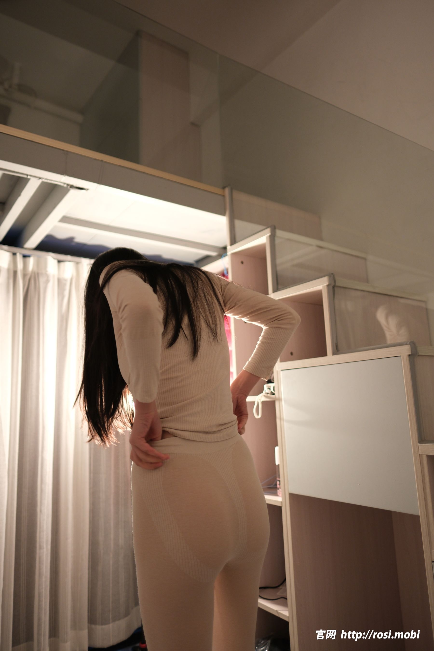 [ROSI写真] 2025.06.06 NO.4932/(95P)