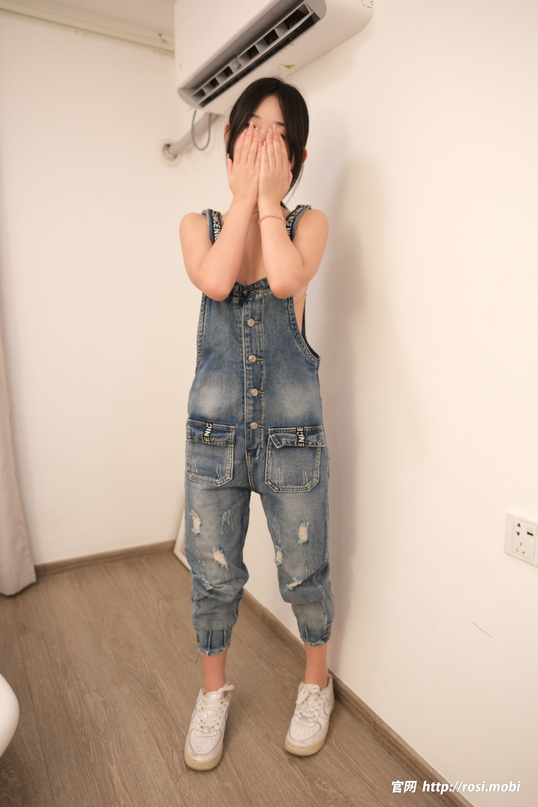 [ROSI写真] 2025.05.30 NO.4925/(80P)