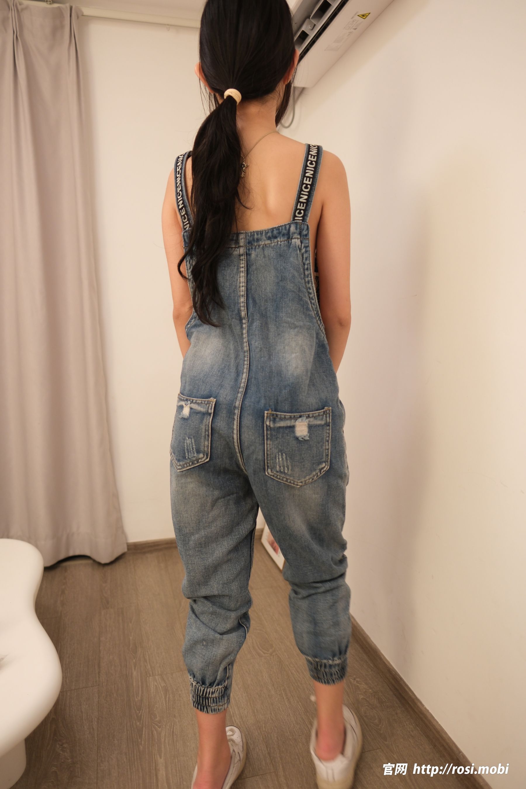 [ROSI写真] 2025.05.30 NO.4925/(80P)