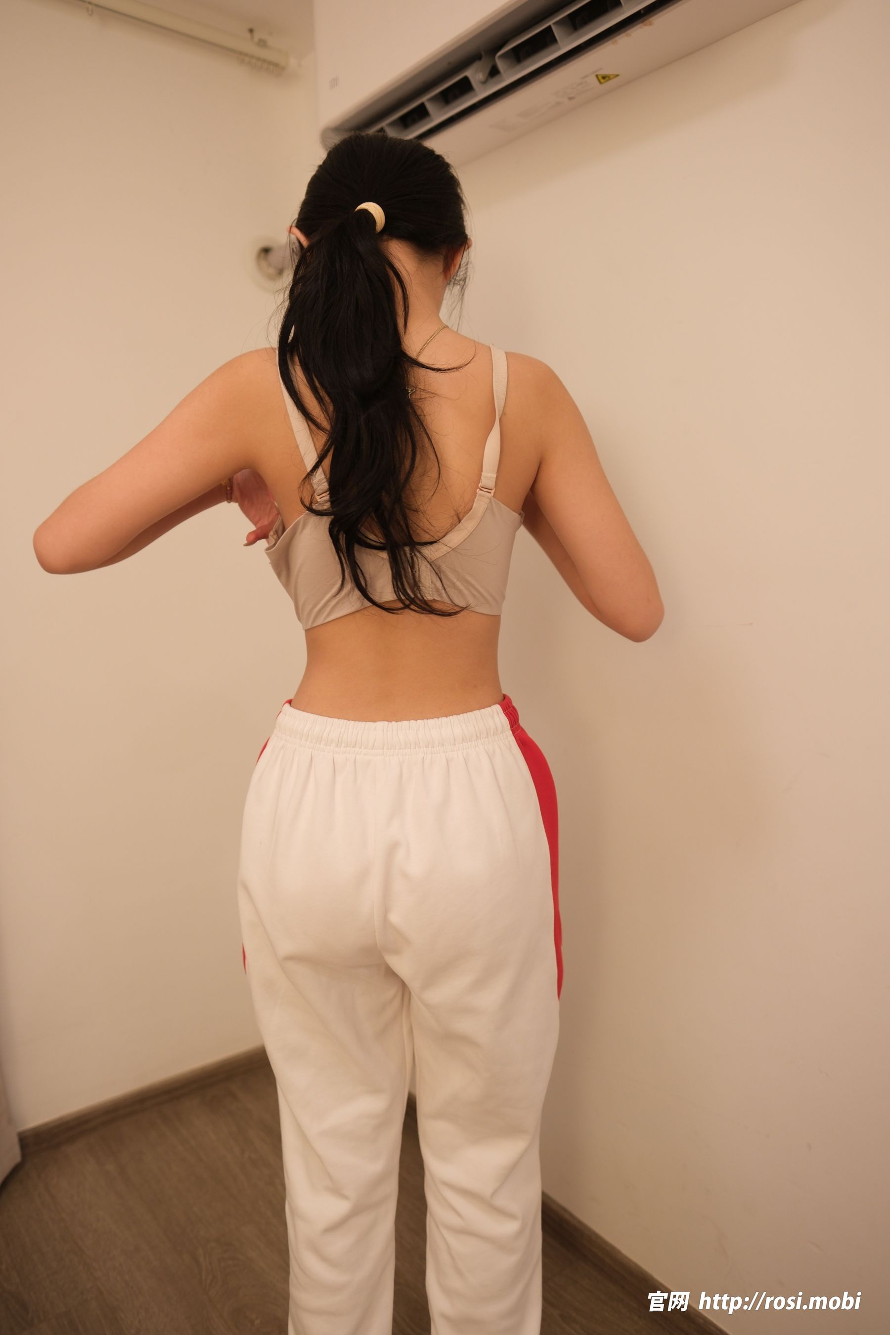 [ROSI写真] 2025.06.04 NO.4930/(81P)