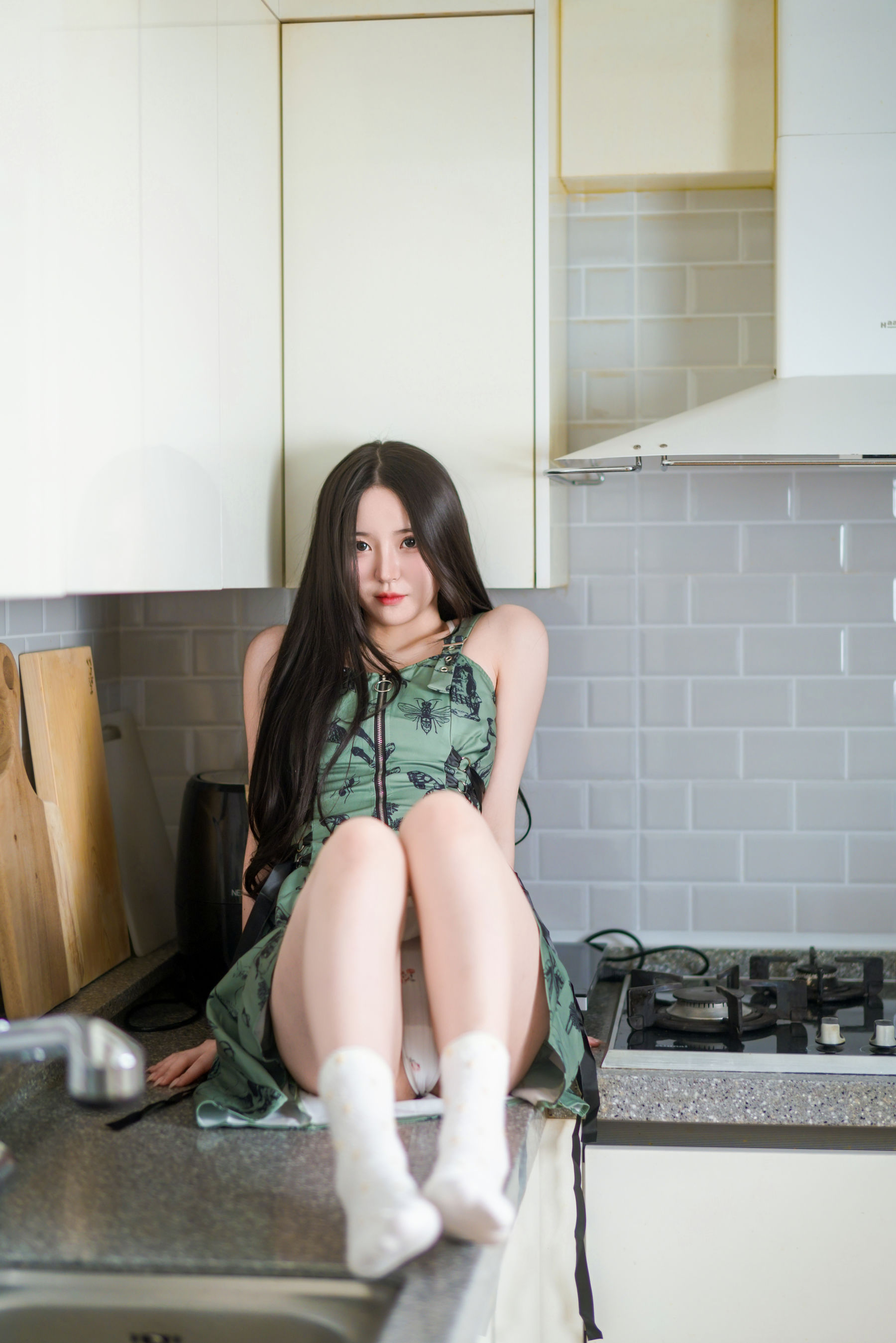 Yeolmu - Pose on the stairs and the sink/(41P)