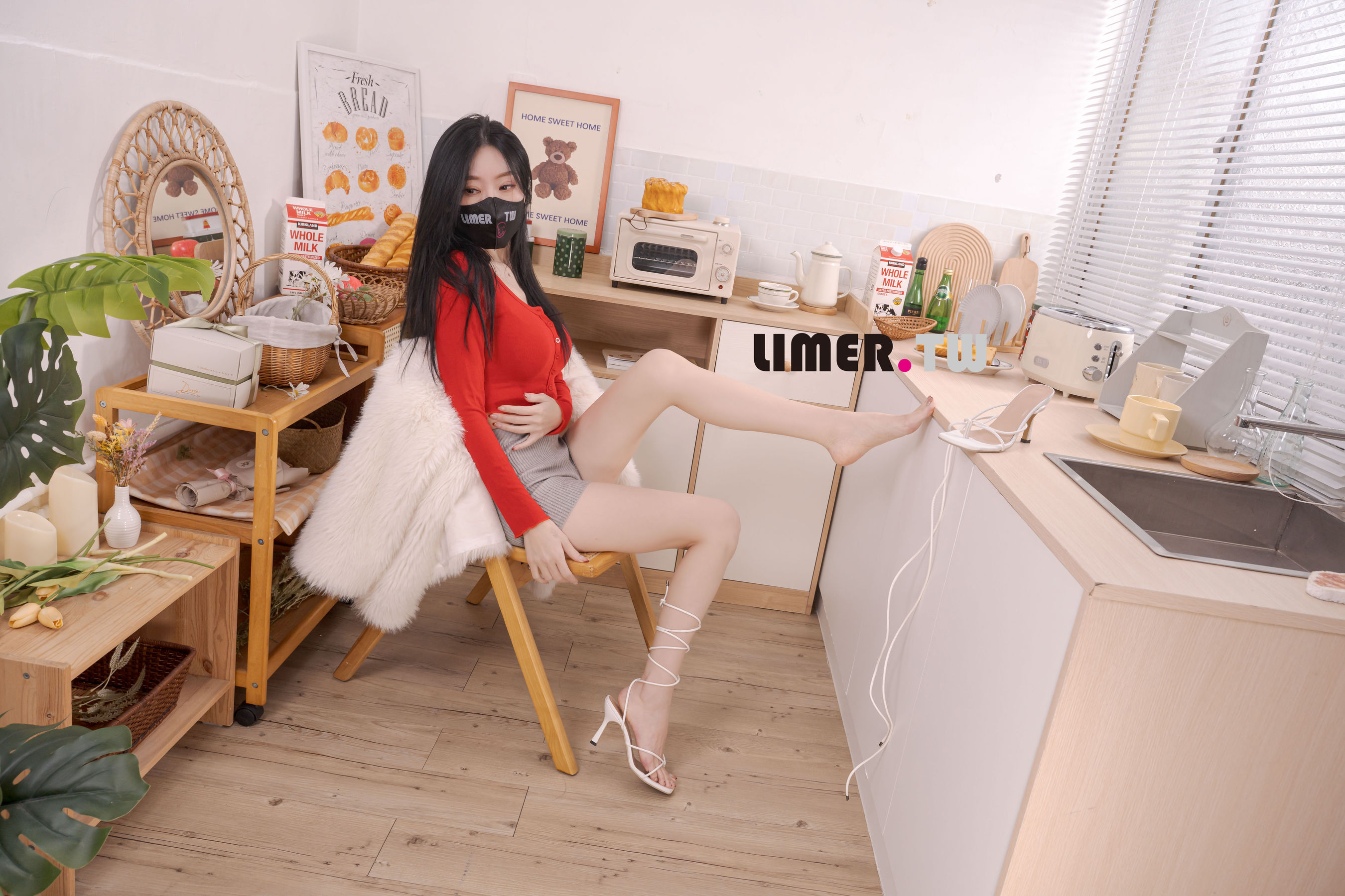 Limerence原创 No.100 语葳 Jaly 美脚直接对你贴脸挑逗/(90P)