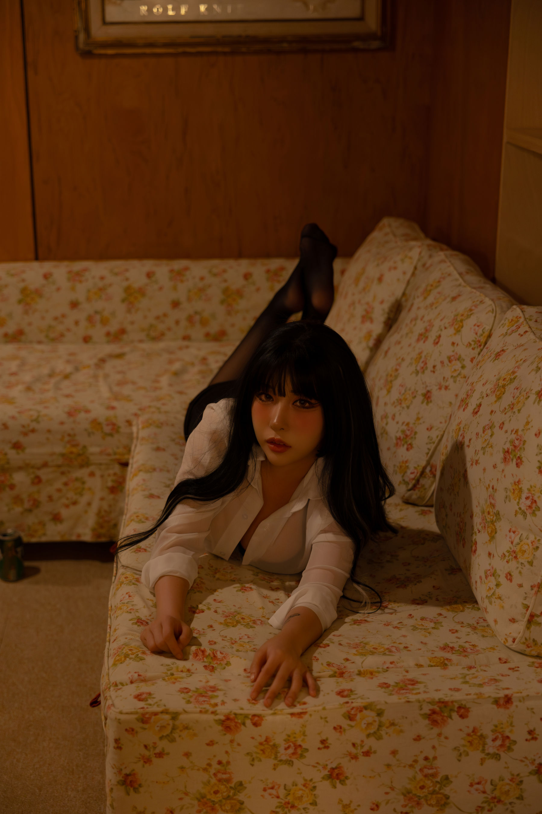 LEEYUIN - Girl next door/(101P)