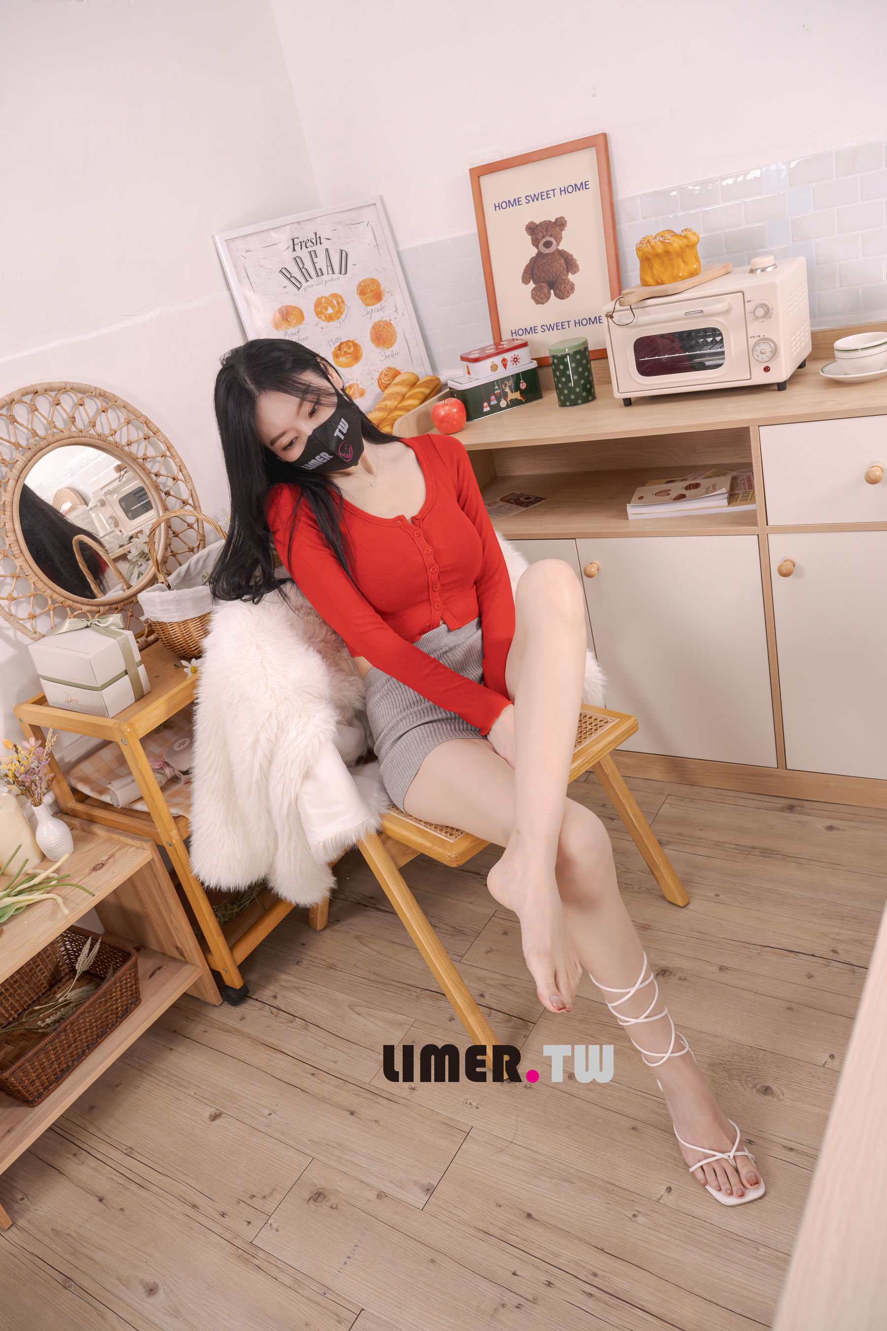 Limerence原创 No.100 语葳 Jaly 美脚直接对你贴脸挑逗/(90P)