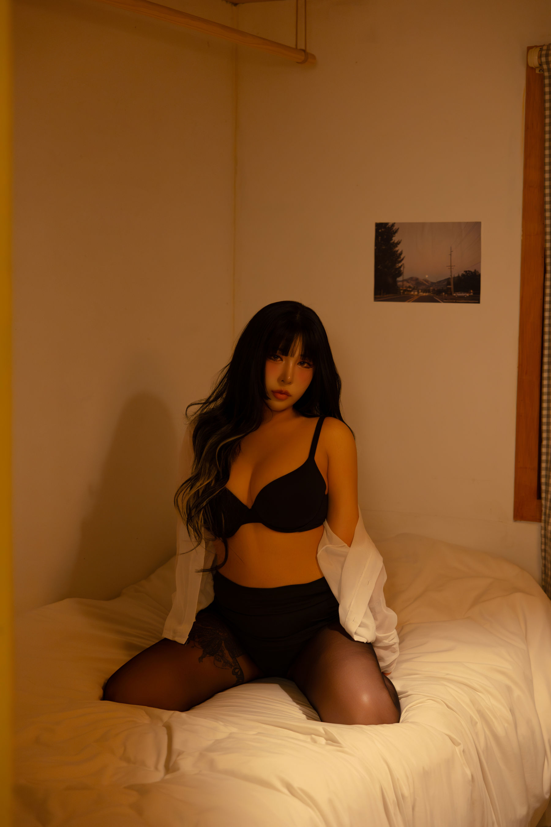 LEEYUIN - Girl next door/(101P)