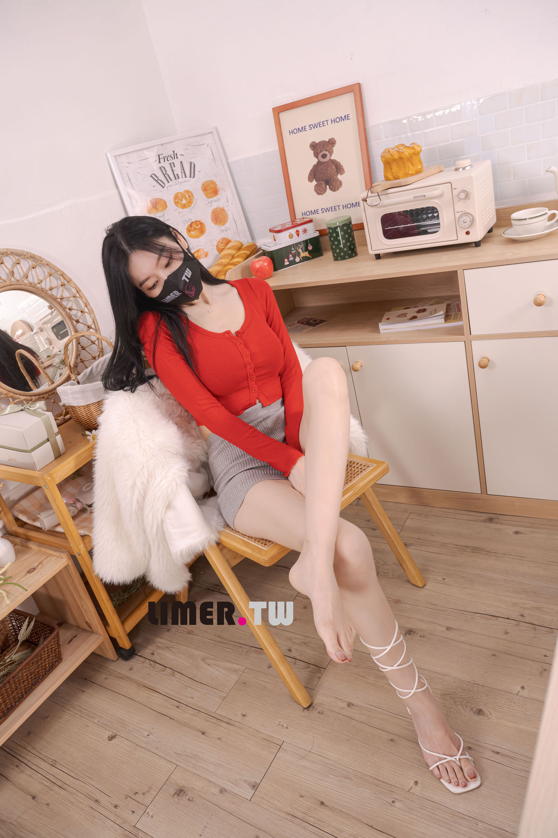 Limerence原创 No.100 语葳 Jaly 美脚直接对你贴脸挑逗/(90P)